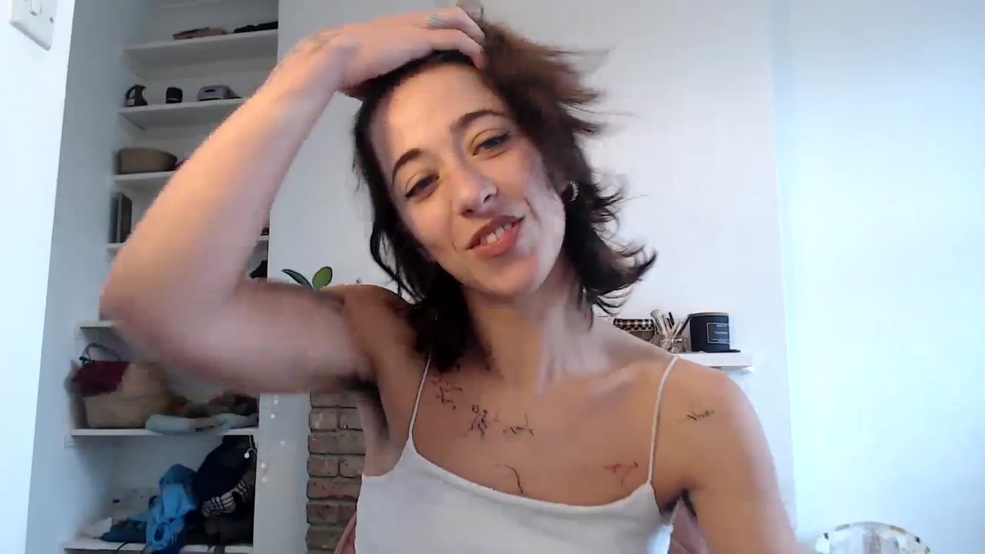 Gallery image thumbnail from KlaraDelgado's myfreecams stream on, 10/19/2023, 10:01 image 11 of 20