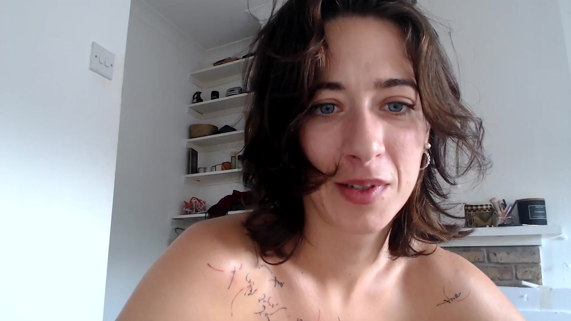 Gallery image thumbnail from KlaraDelgado's myfreecams stream on, 10/19/2023, 13:46 image 18 of 20
