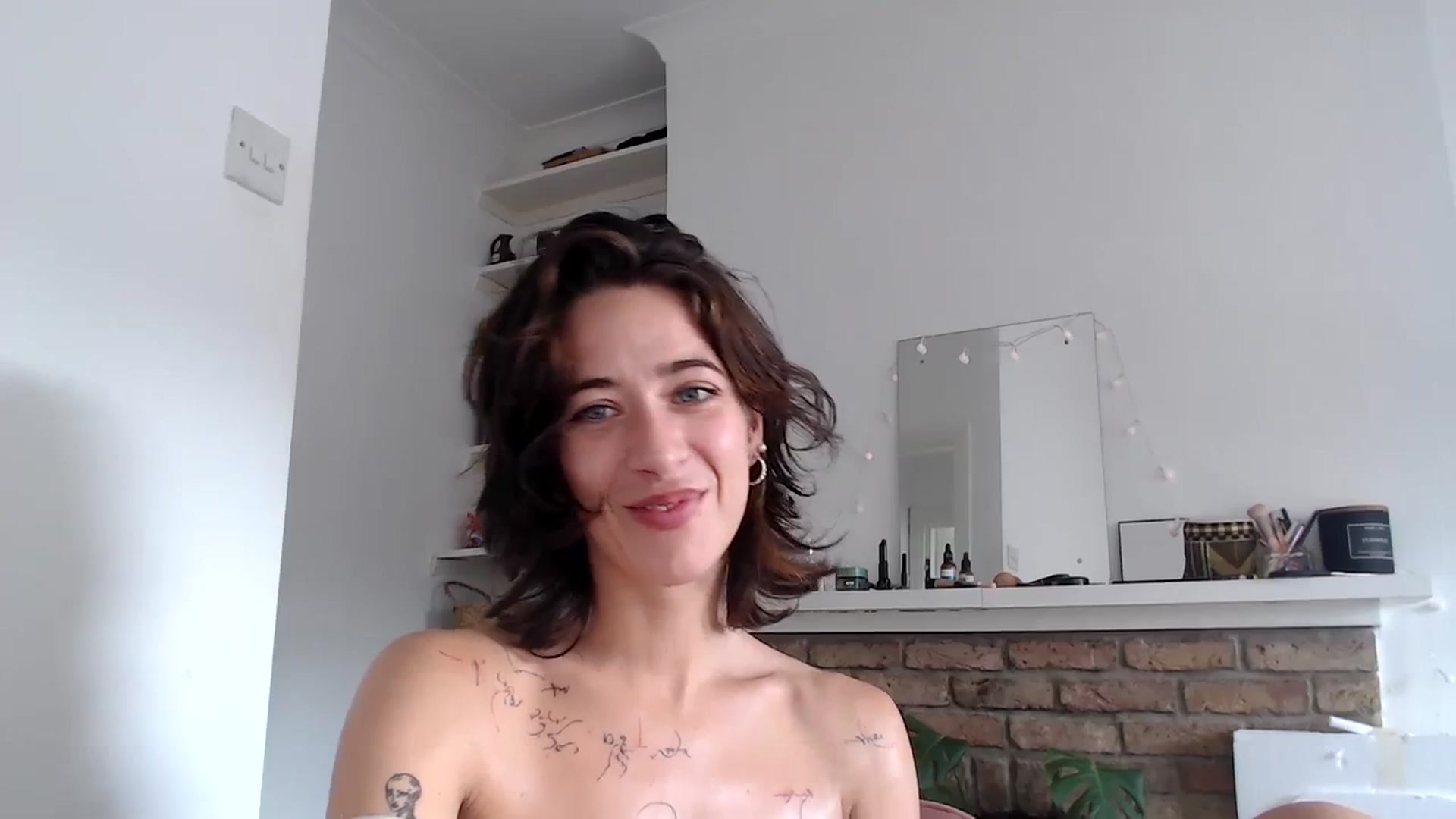 Gallery image thumbnail from KlaraDelgado's myfreecams stream on, 10/19/2023, 13:46 image 7 of 20