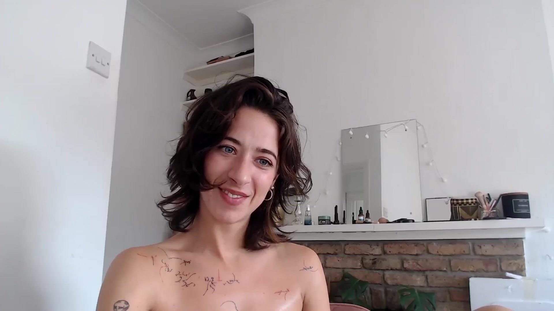 Gallery image thumbnail from KlaraDelgado's myfreecams stream on, 10/19/2023, 13:46 image 5 of 20