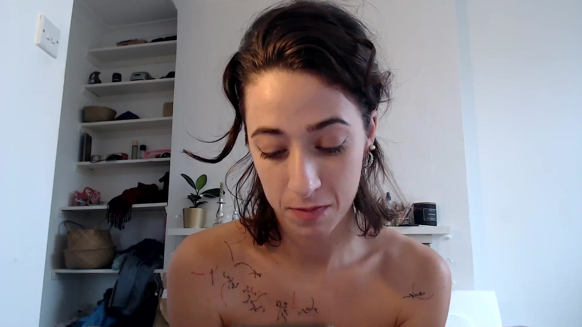 Gallery image thumbnail from KlaraDelgado's myfreecams stream on, 10/20/2023, 09:55 image 10 of 20