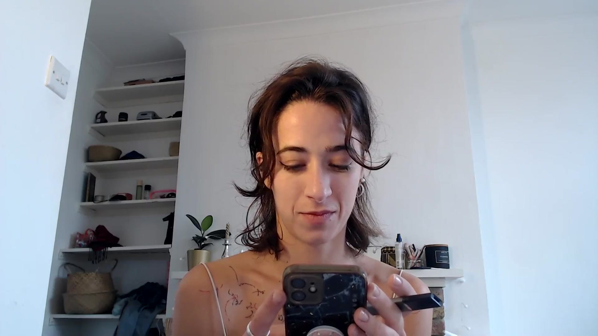 Gallery image thumbnail from KlaraDelgado's myfreecams stream on, 10/20/2023, 10:31 image 5 of 20