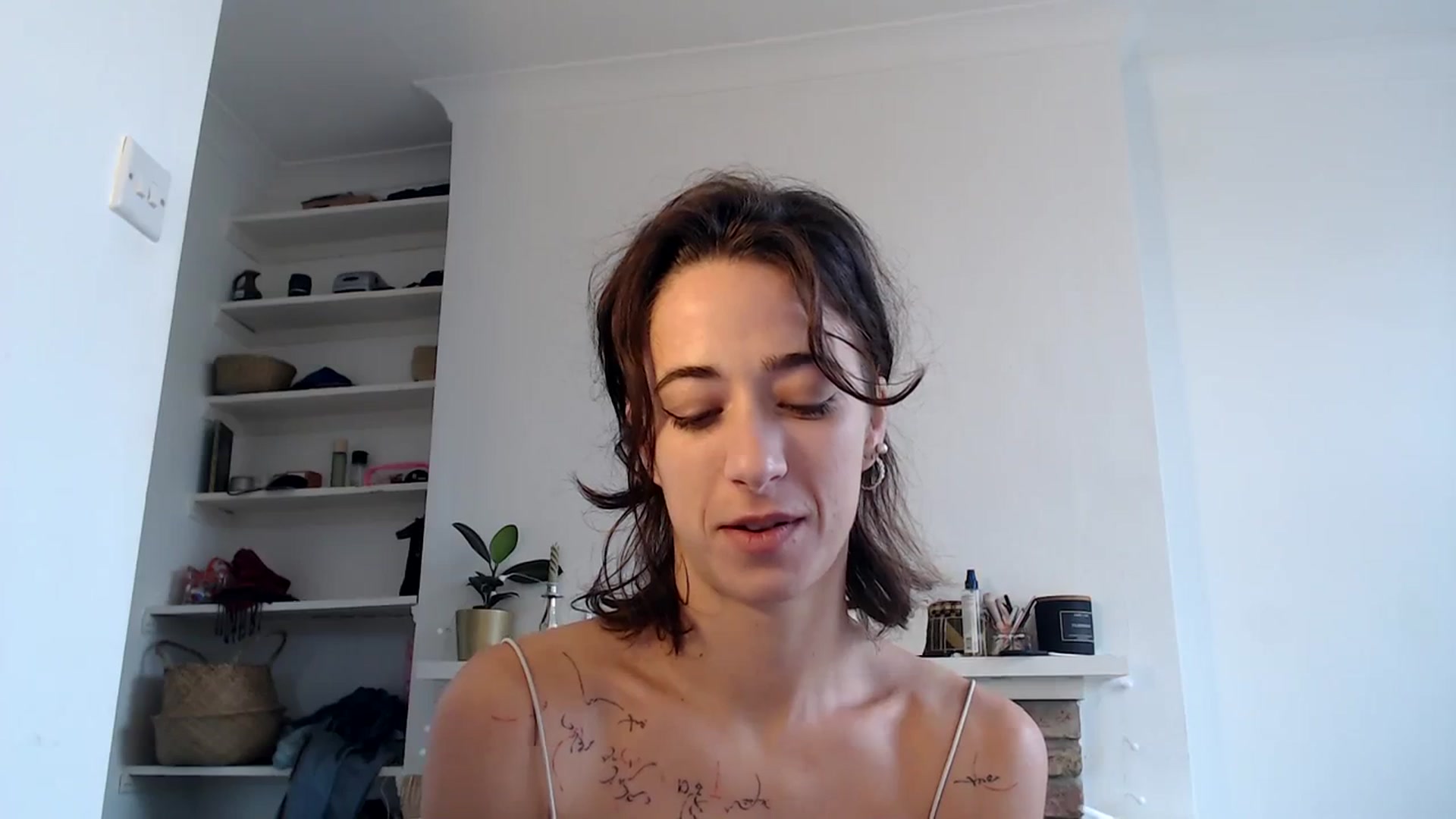 Gallery image thumbnail from KlaraDelgado's myfreecams stream on, 10/20/2023, 10:31 image 4 of 20