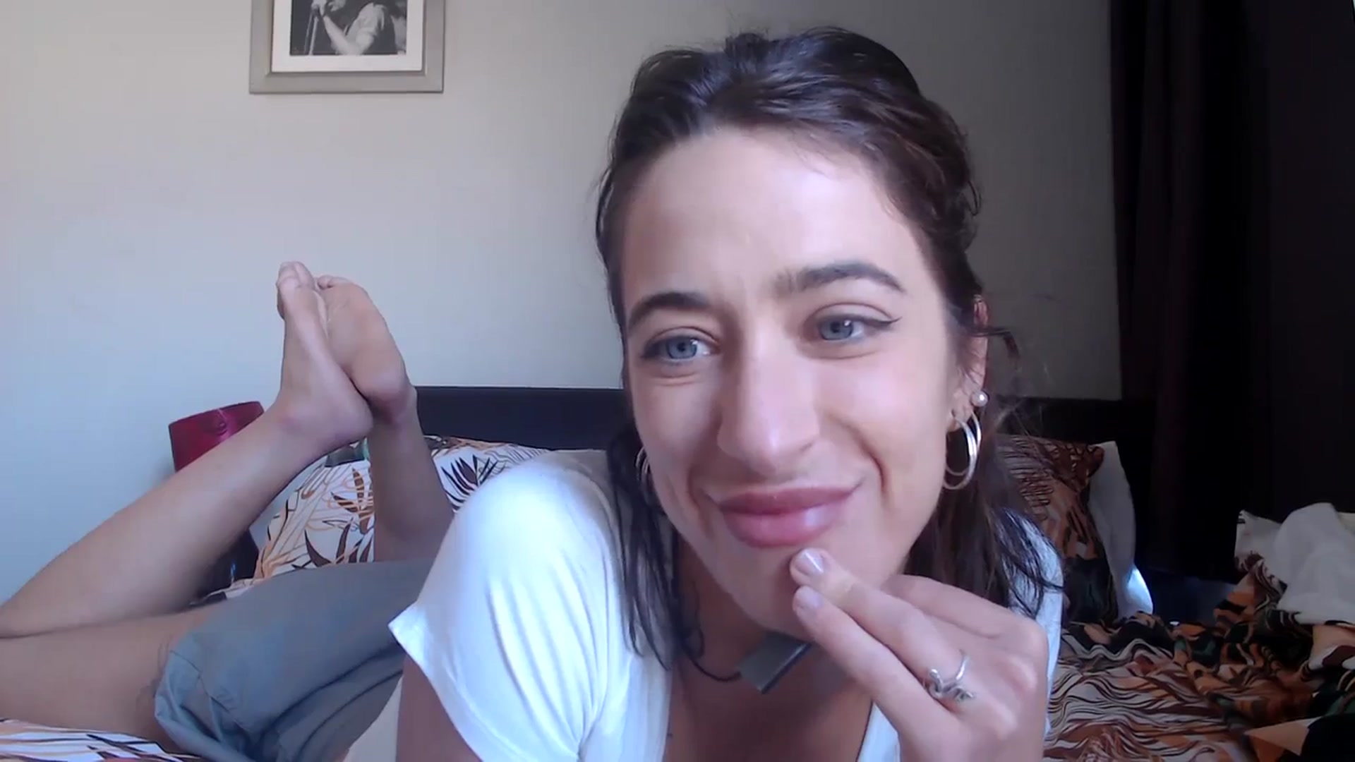 Gallery image thumbnail from KlaraDelgado's myfreecams stream on, 11/03/2023, 13:28 image 14 of 20