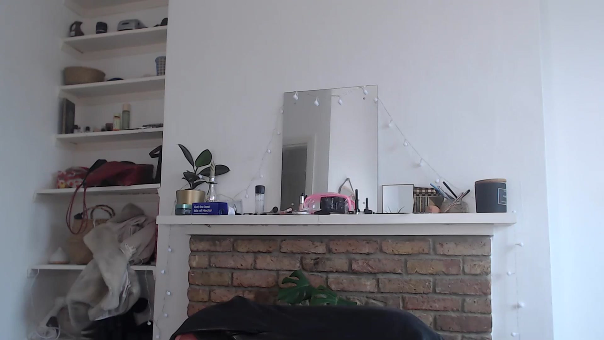 Gallery image thumbnail from KlaraDelgado's myfreecams stream on, 11/10/2023, 11:26 image 13 of 20