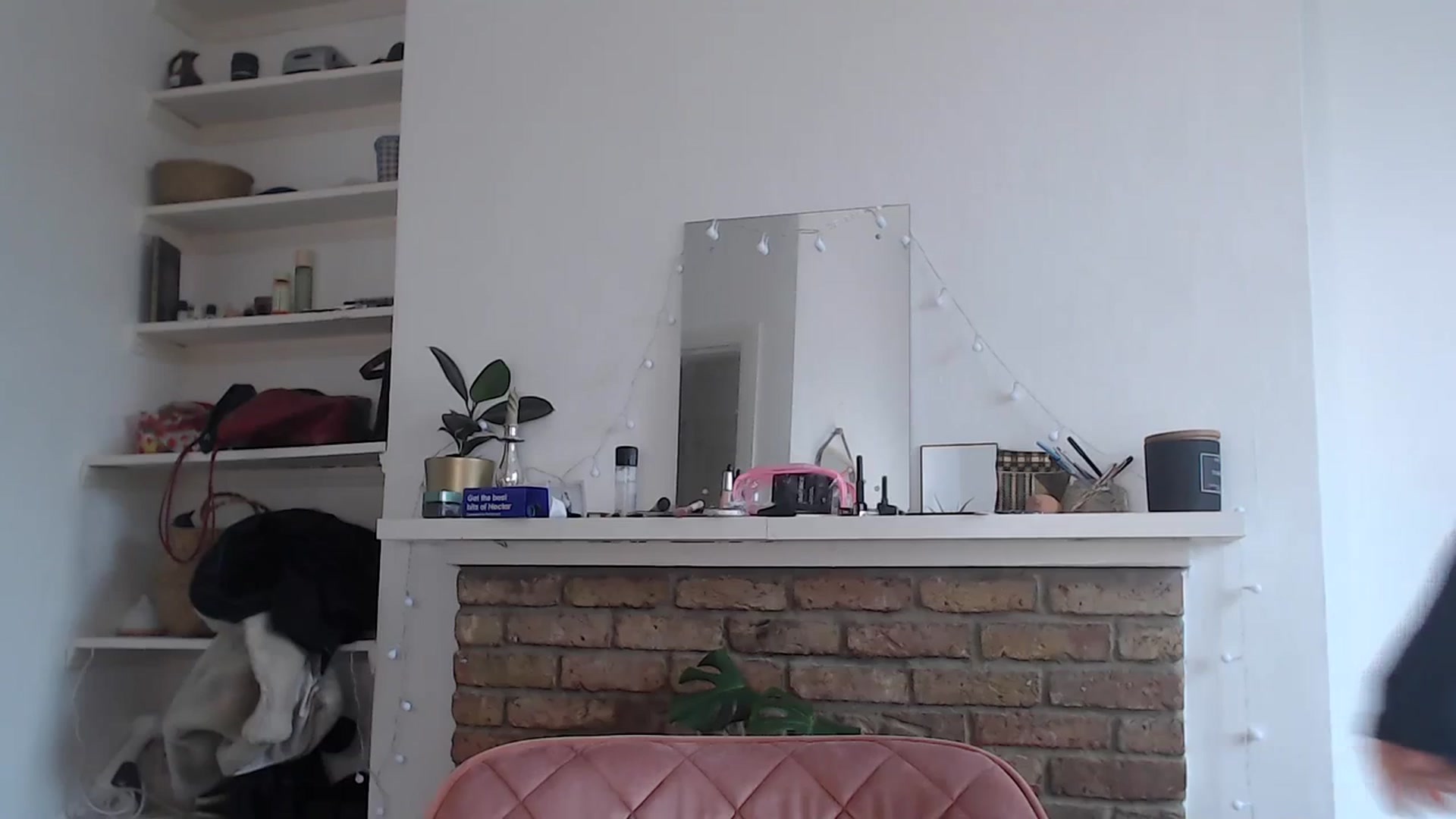 Gallery image thumbnail from KlaraDelgado's myfreecams stream on, 11/10/2023, 11:26 image 16 of 20