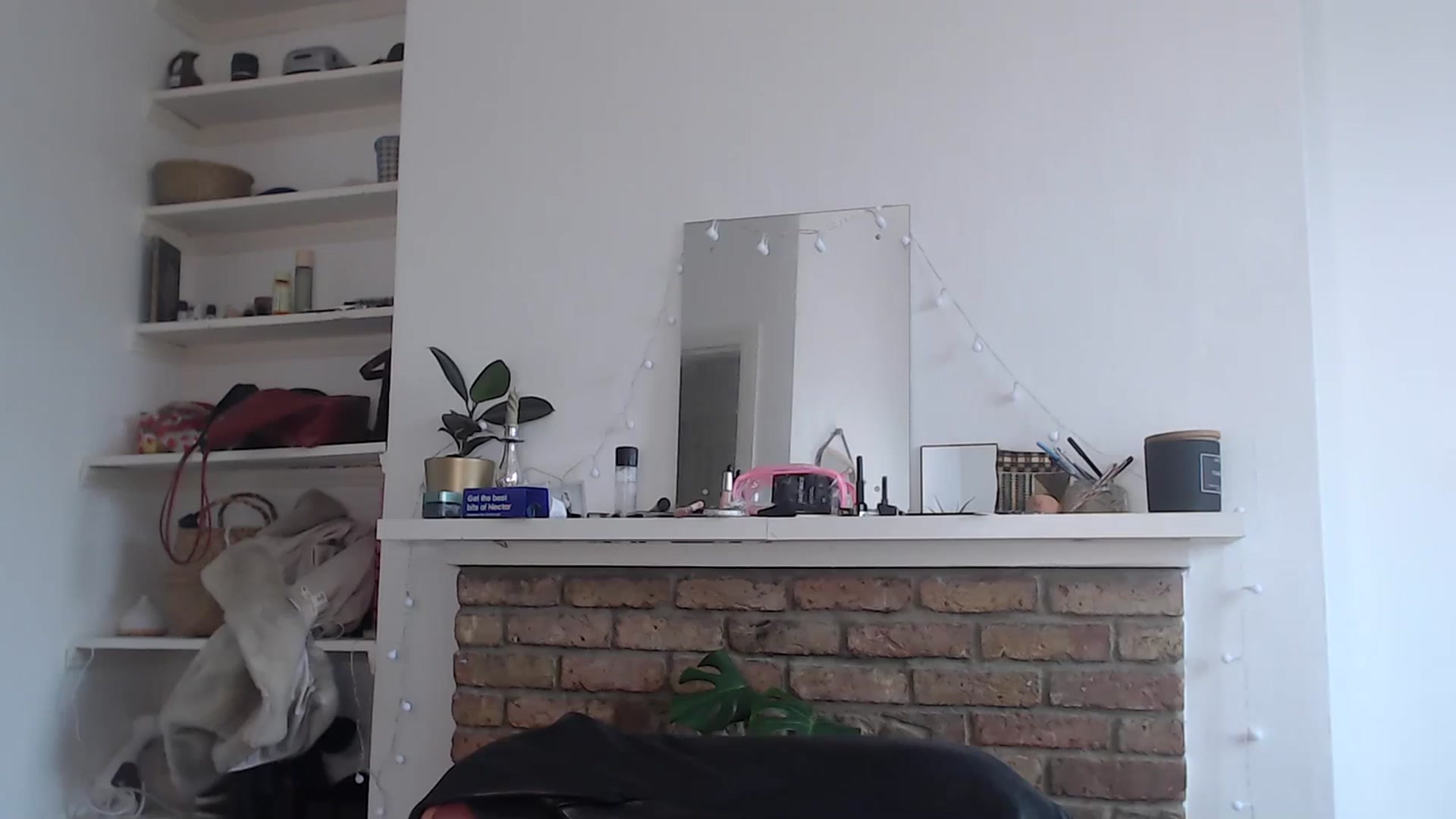 Gallery image thumbnail from KlaraDelgado's myfreecams stream on, 11/10/2023, 11:26 image 15 of 20