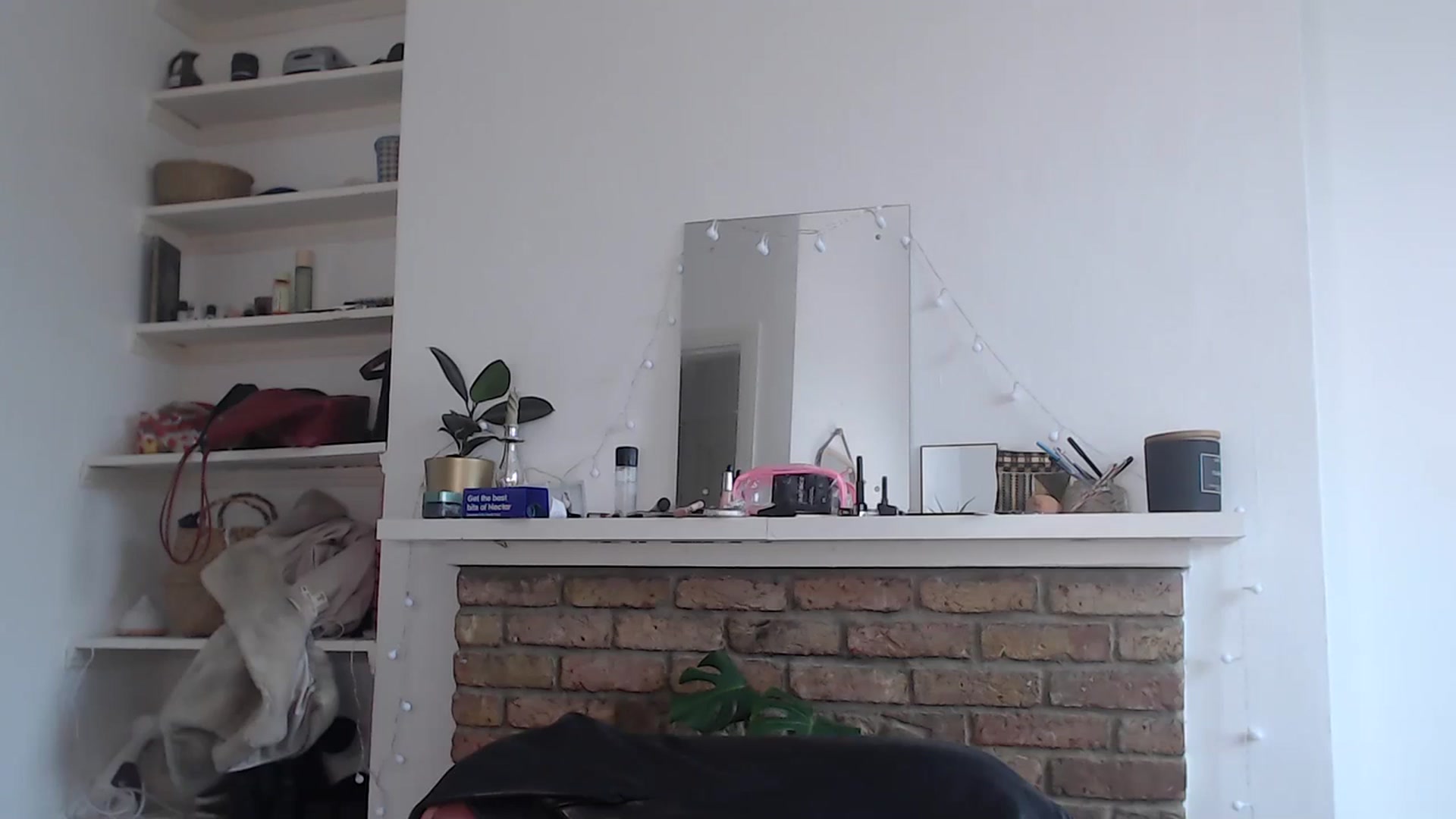 Gallery image thumbnail from KlaraDelgado's myfreecams stream on, 11/10/2023, 11:26 image 14 of 20