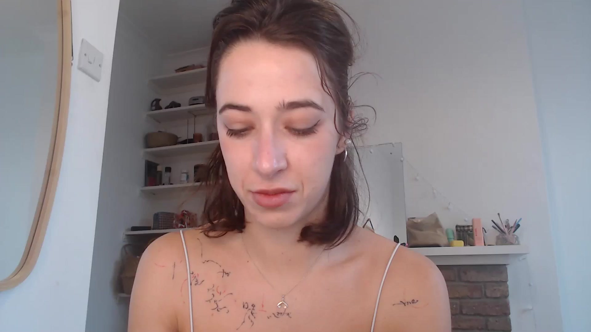 Gallery image thumbnail from KlaraDelgado's myfreecams stream on, 12/04/2023, 10:02 image 7 of 20