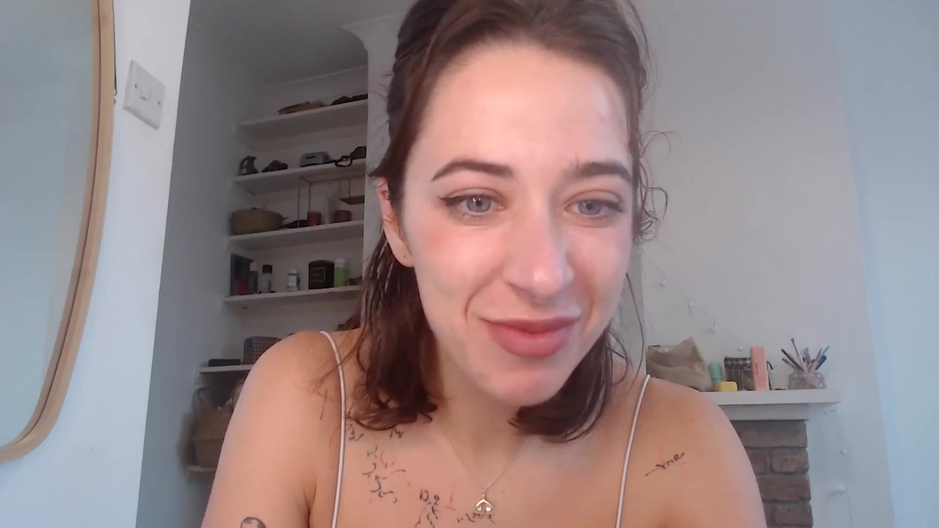 Gallery image thumbnail from KlaraDelgado's myfreecams stream on, 12/04/2023, 10:02 image 8 of 20
