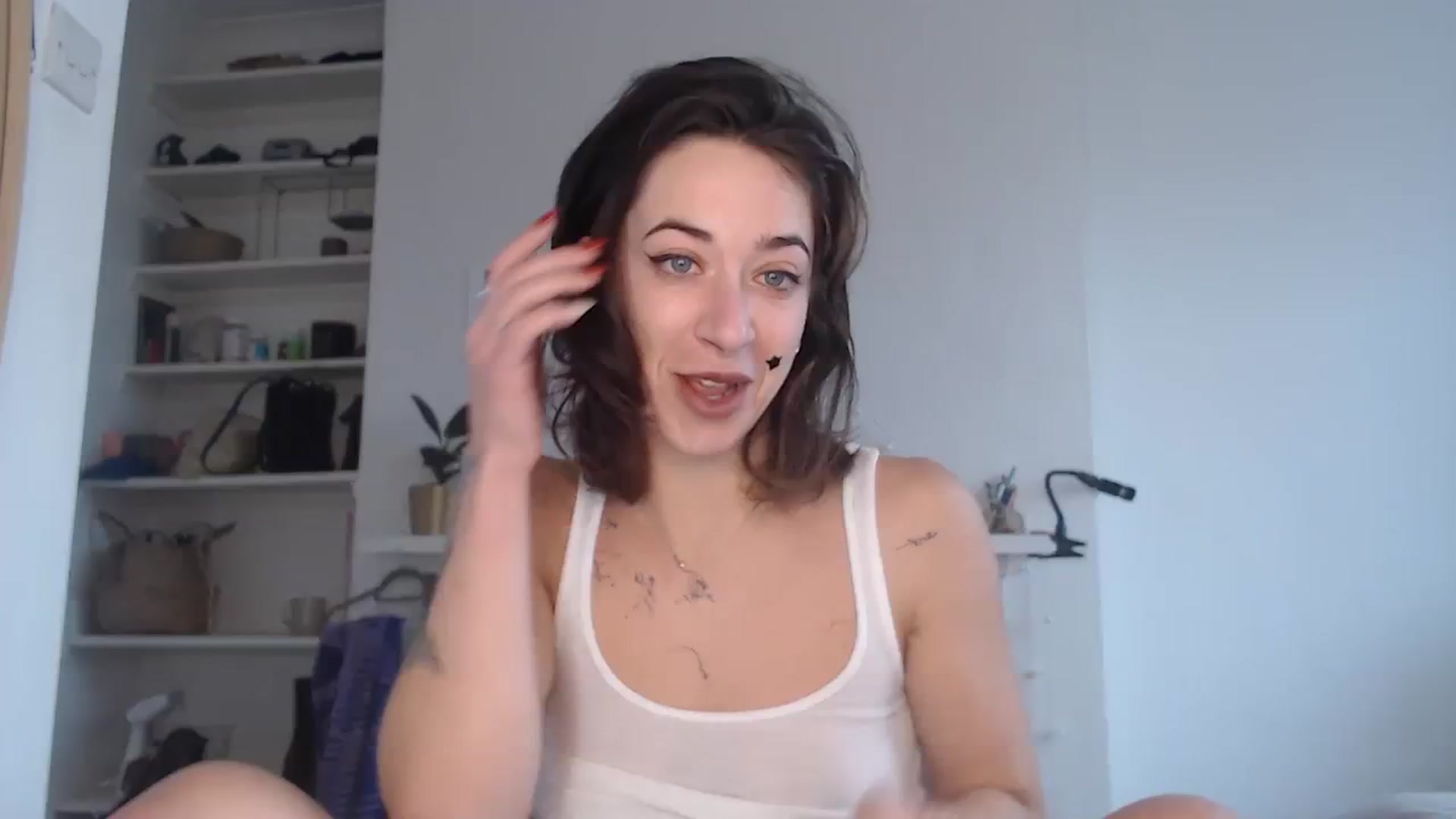 Gallery image thumbnail from KlaraDelgado's myfreecams stream on, 12/07/2023, 11:29 image 3 of 20
