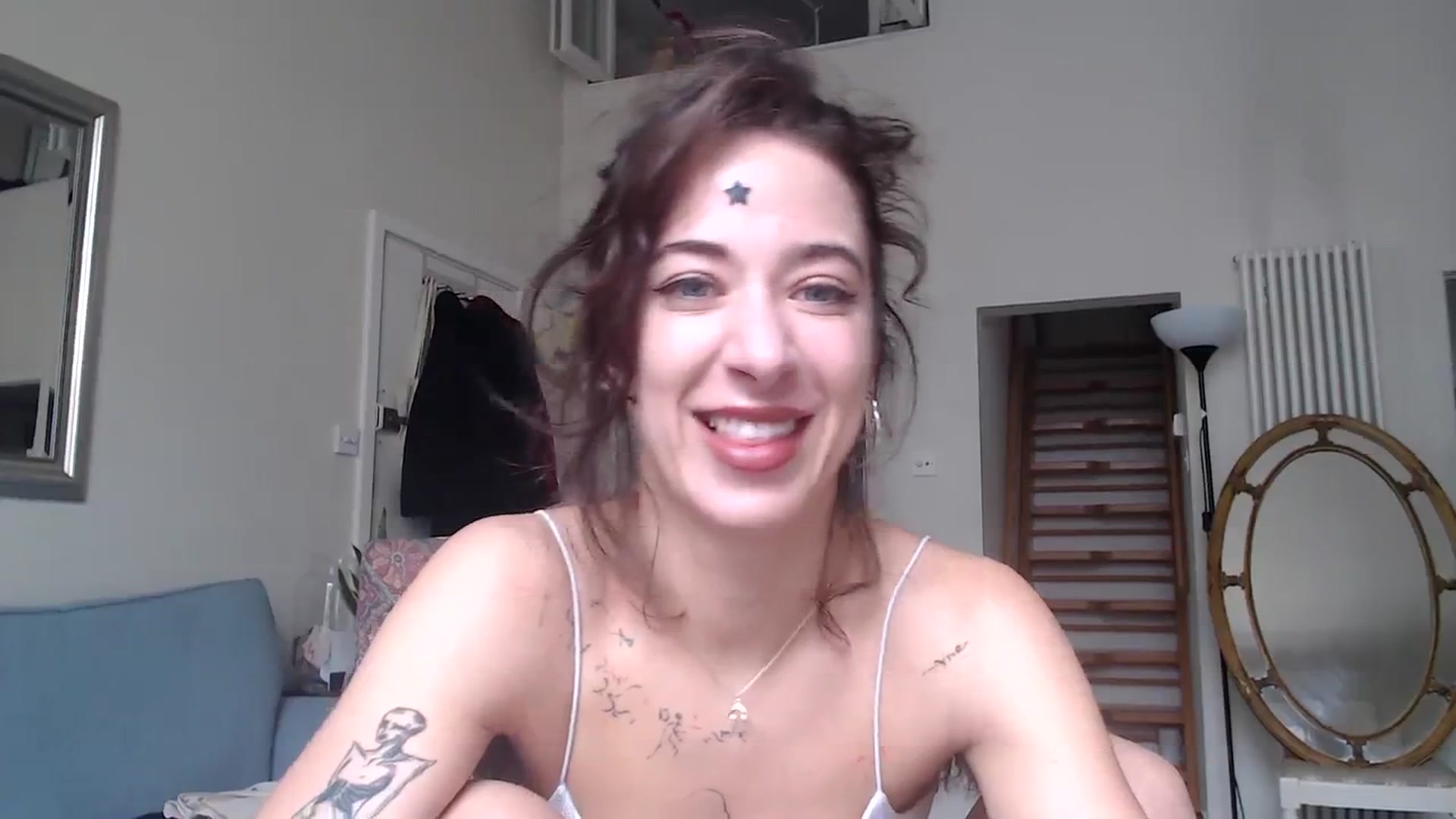 Gallery image thumbnail from KlaraDelgado's myfreecams stream on, 12/18/2023, 10:01 image 15 of 20