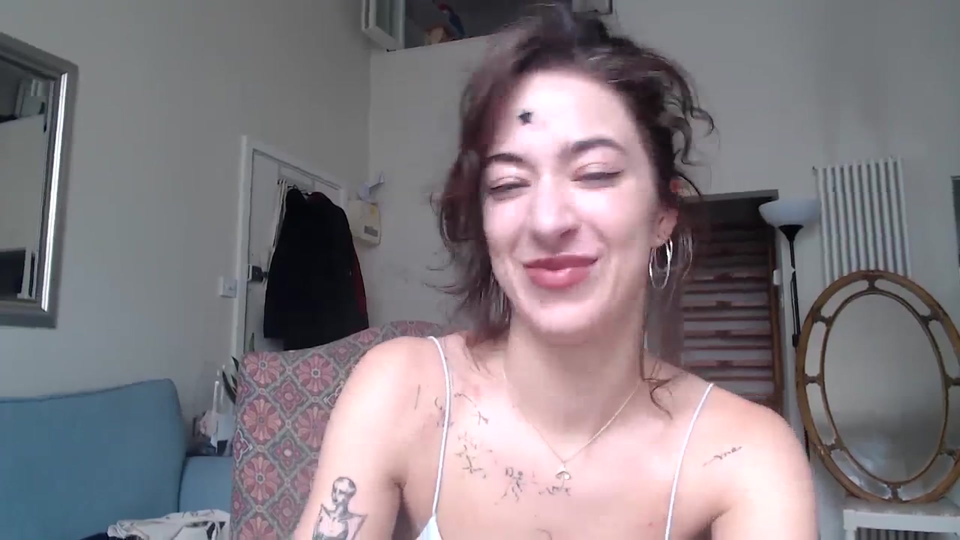Gallery image thumbnail from KlaraDelgado's myfreecams stream on, 12/18/2023, 10:01 image 19 of 20