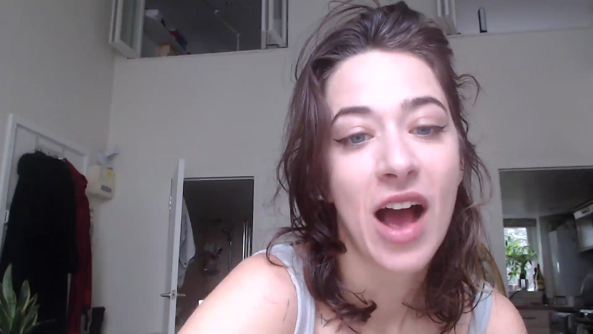 Gallery image thumbnail from KlaraDelgado's myfreecams stream on, 12/24/2023, 10:31 image 11 of 20