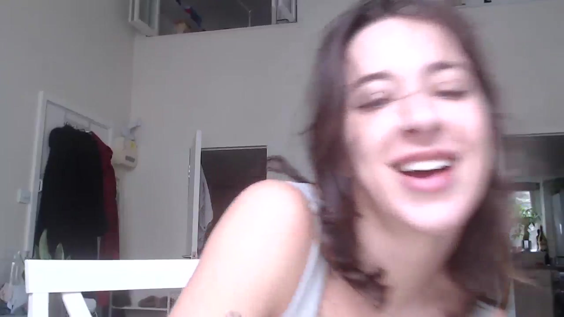 Gallery image thumbnail from KlaraDelgado's myfreecams stream on, 12/24/2023, 10:31 image 14 of 20