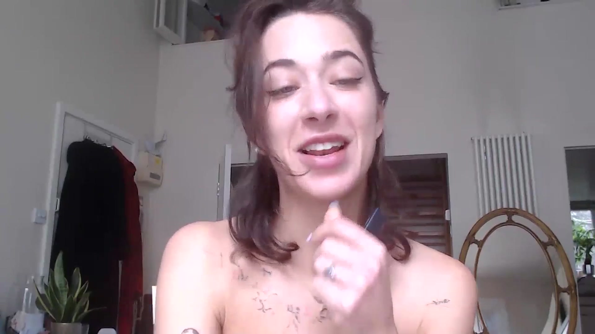 Gallery image thumbnail from KlaraDelgado's myfreecams stream on, 12/24/2023, 11:28 image 20 of 20