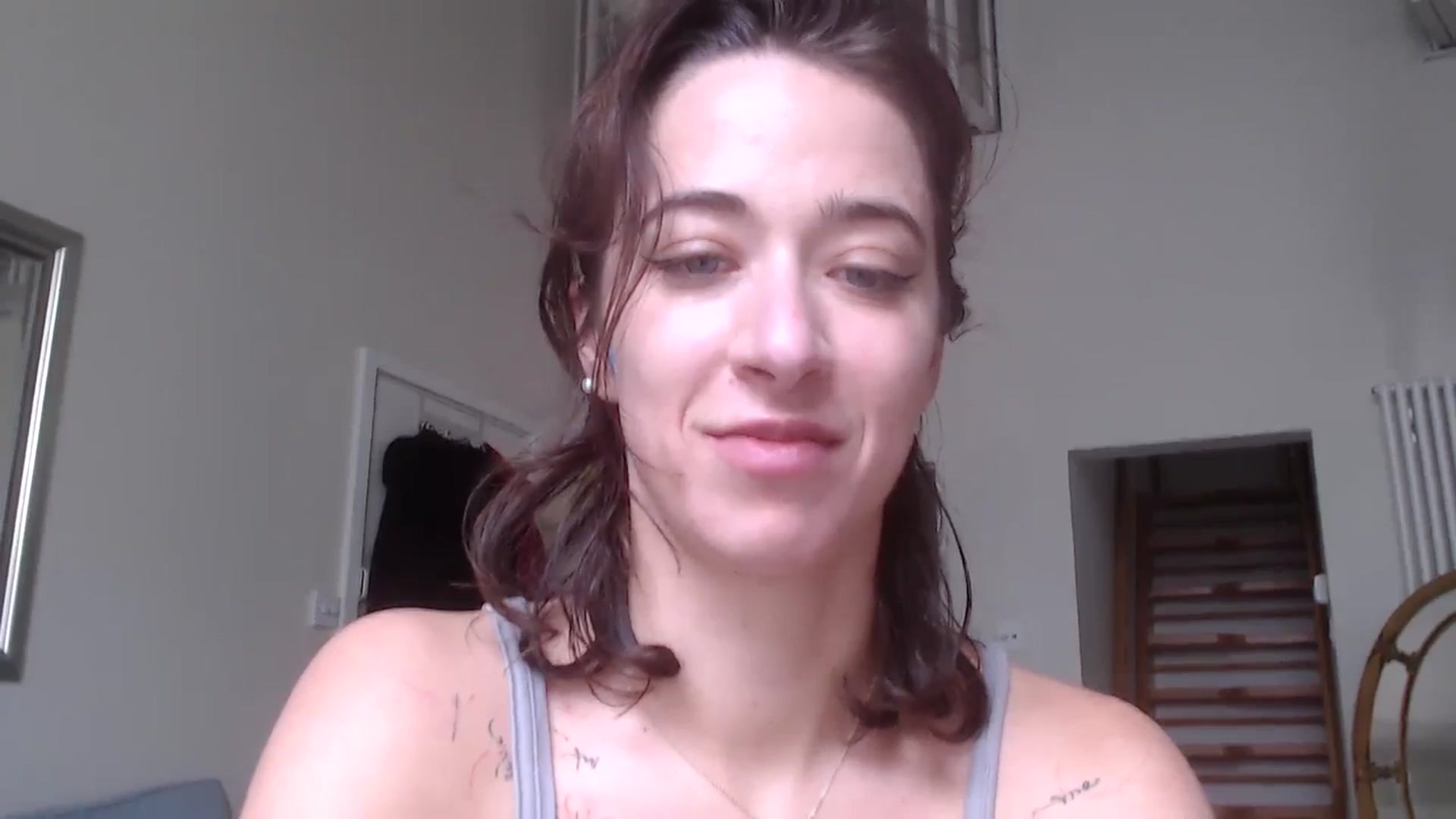 Gallery image thumbnail from KlaraDelgado's myfreecams stream on, 12/24/2023, 12:30 image 12 of 20