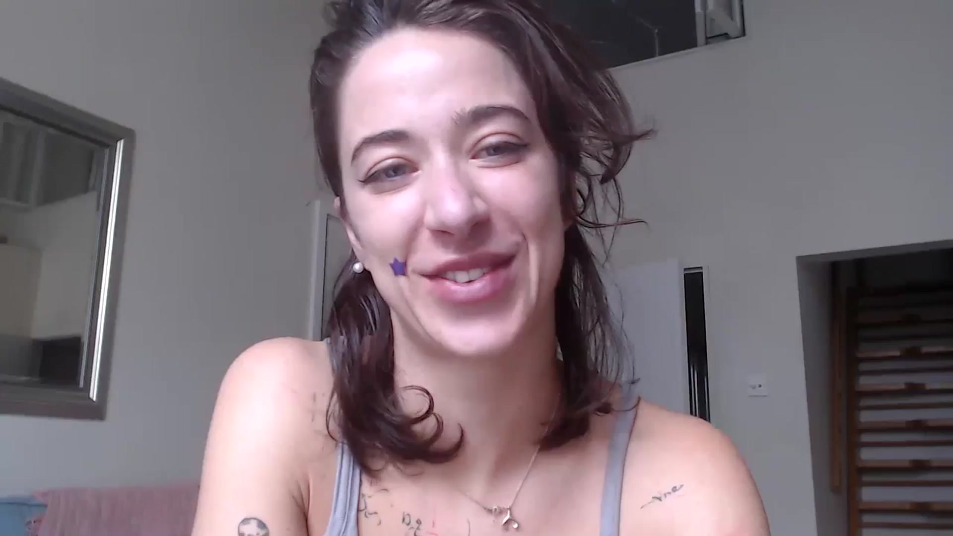Gallery image thumbnail from KlaraDelgado's myfreecams stream on, 12/25/2023, 12:11 image 9 of 20