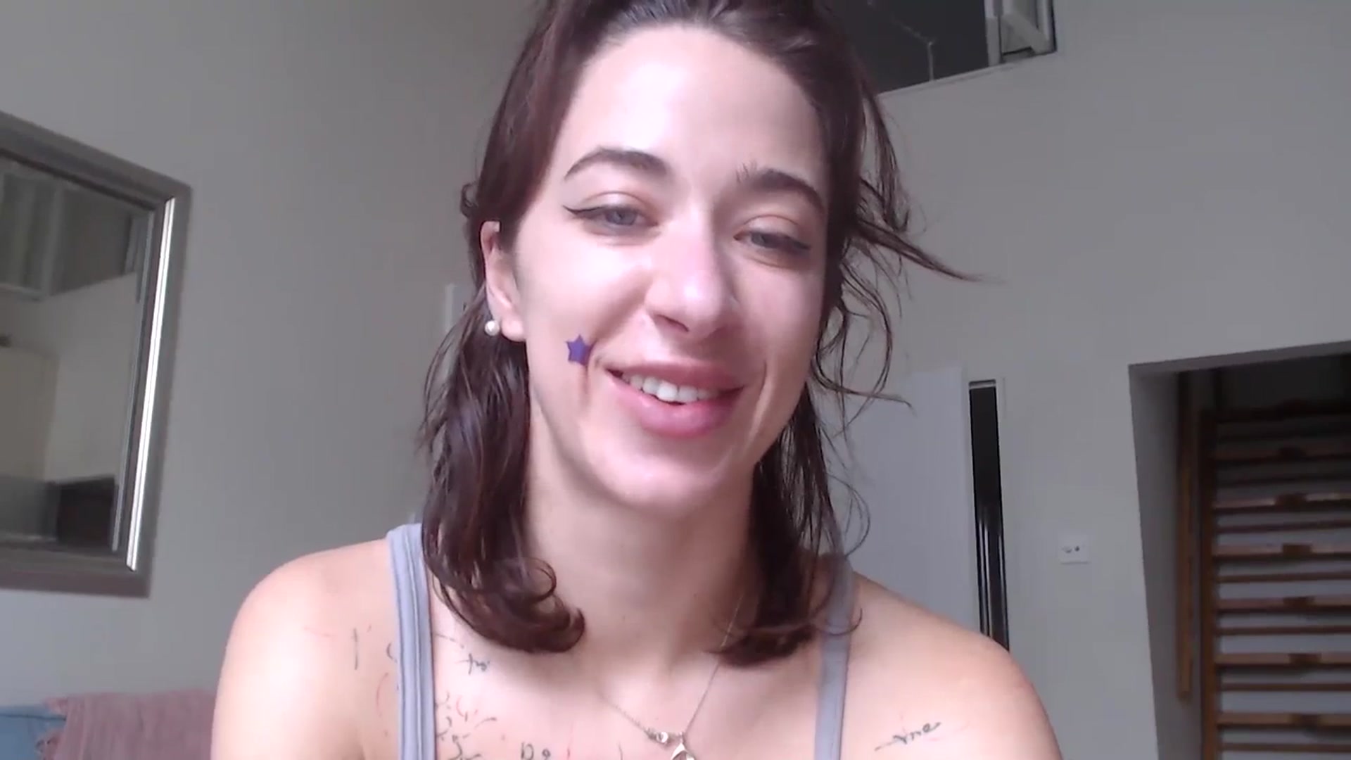 Gallery image thumbnail from KlaraDelgado's myfreecams stream on, 12/25/2023, 12:11 image 12 of 20