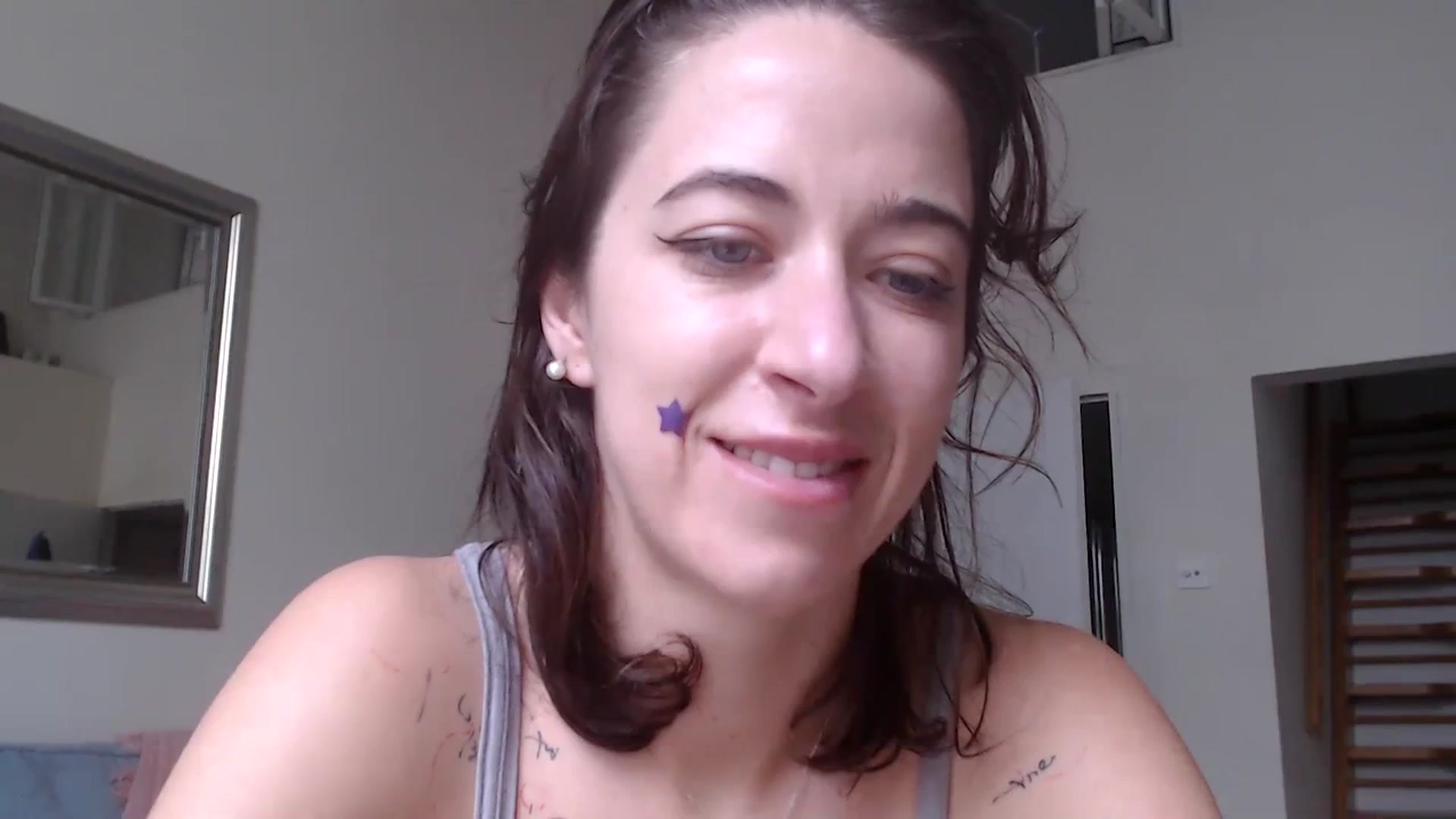 Gallery image thumbnail from KlaraDelgado's myfreecams stream on, 12/25/2023, 12:34 image 6 of 20