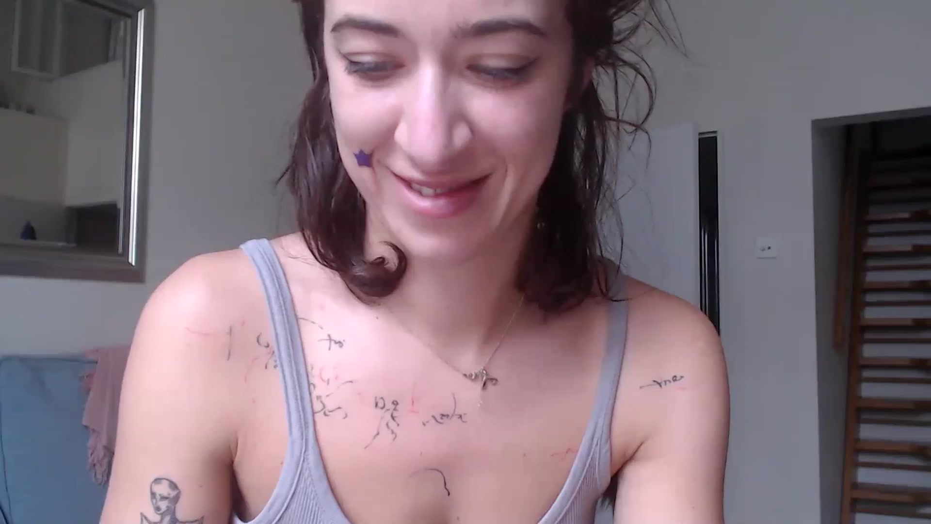 Gallery image thumbnail from KlaraDelgado's myfreecams stream on, 12/25/2023, 12:34 image 10 of 20
