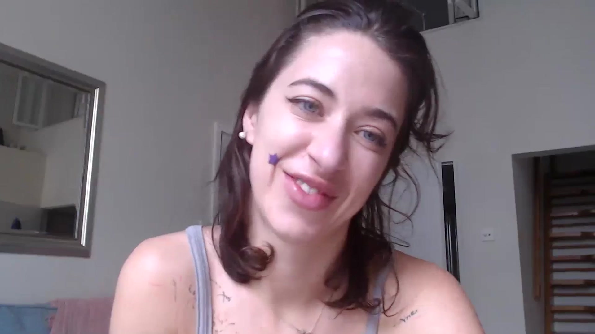 Gallery image thumbnail from KlaraDelgado's myfreecams stream on, 12/25/2023, 12:34 image 3 of 20