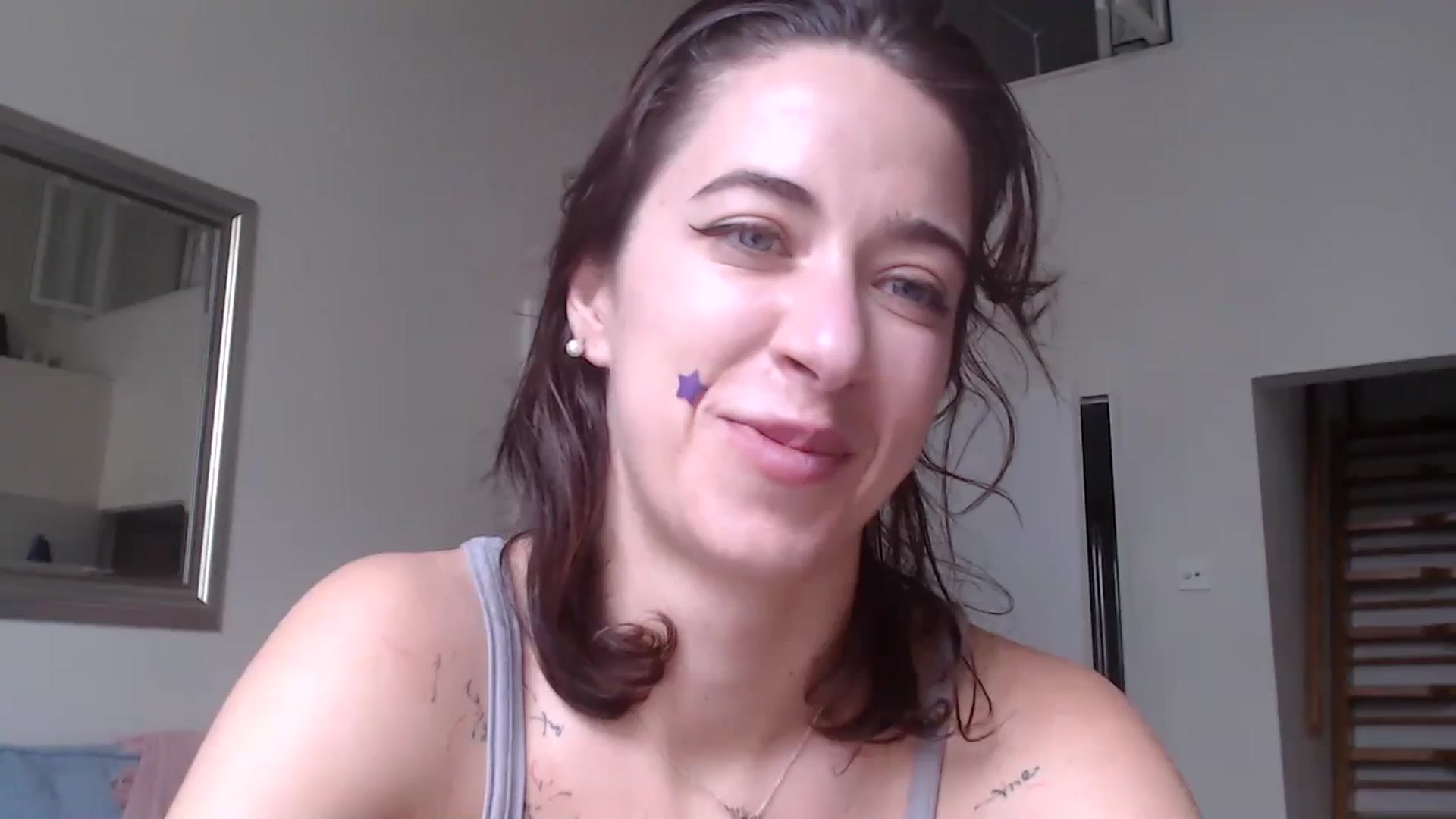 Gallery image thumbnail from KlaraDelgado's myfreecams stream on, 12/25/2023, 12:34 image 5 of 20