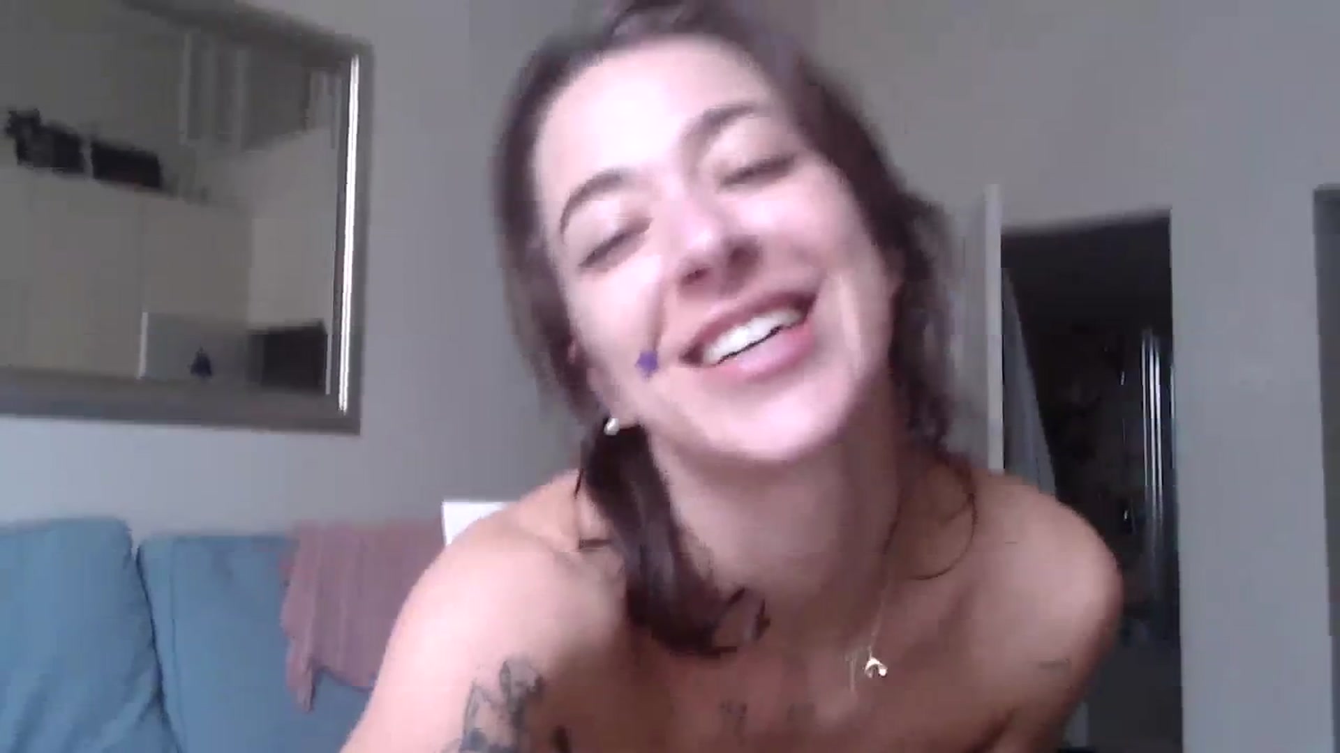 Gallery image thumbnail from KlaraDelgado's myfreecams stream on, 12/25/2023, 13:31 image 10 of 20