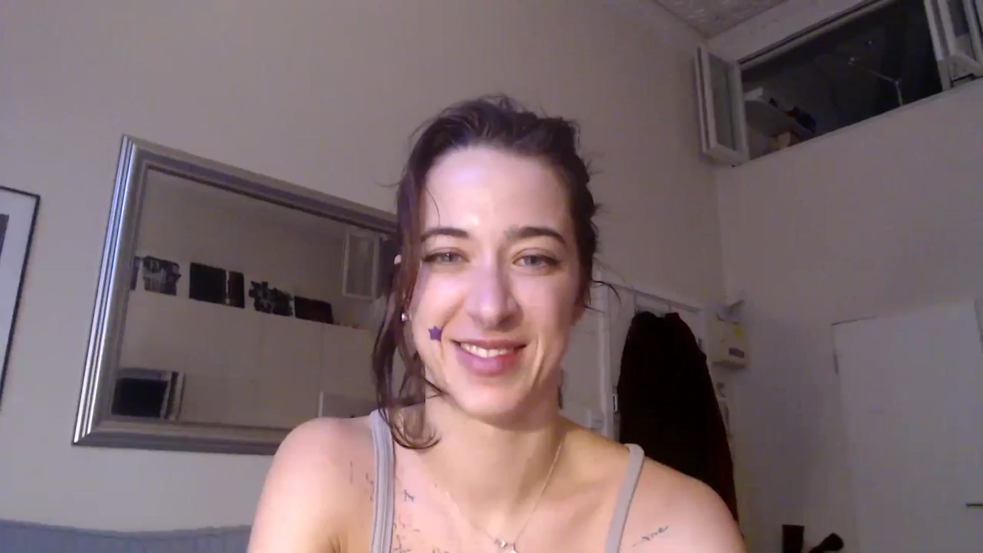 Gallery image thumbnail from KlaraDelgado's myfreecams stream on, 12/25/2023, 15:52 image 12 of 20