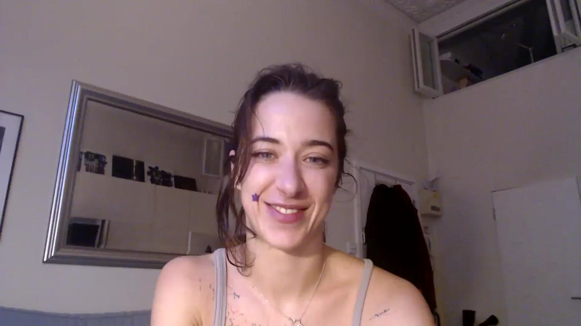 Gallery image thumbnail from KlaraDelgado's myfreecams stream on, 12/25/2023, 15:52 image 15 of 20