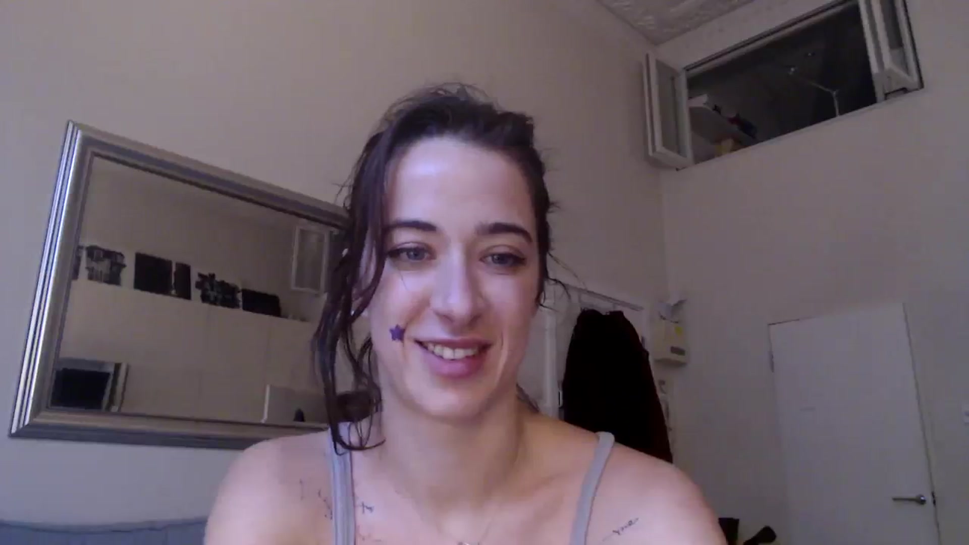 Gallery image thumbnail from KlaraDelgado's myfreecams stream on, 12/25/2023, 15:52 image 6 of 20