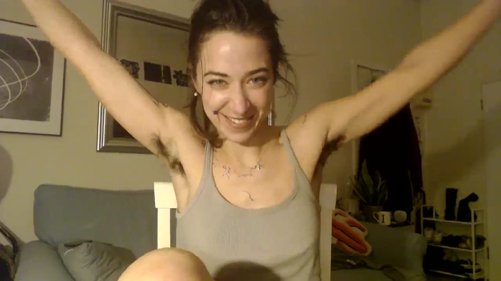 Gallery image thumbnail from KlaraDelgado's myfreecams stream on, 12/25/2023, 17:09 image 3 of 20