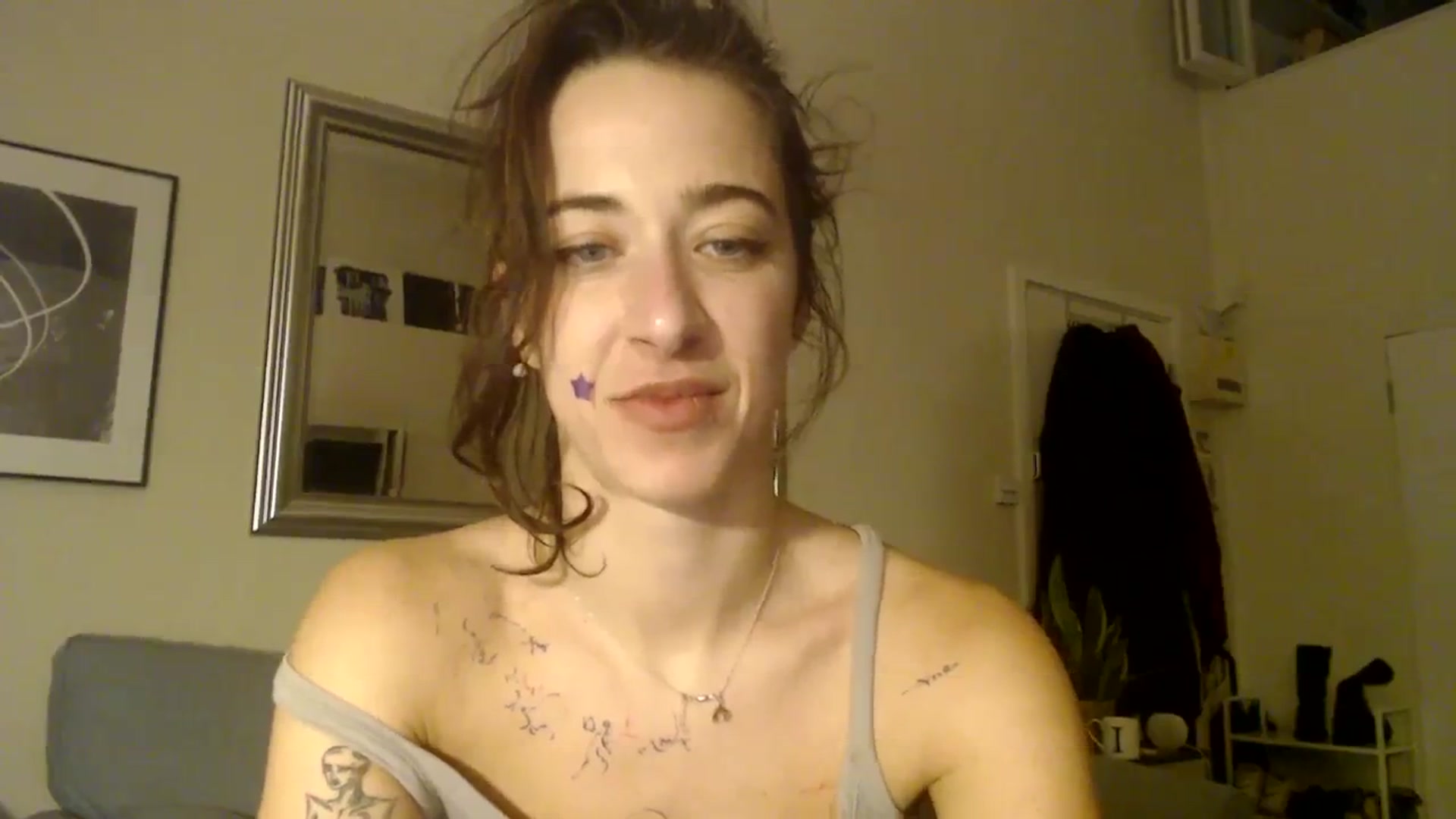 Gallery image thumbnail from KlaraDelgado's myfreecams stream on, 12/25/2023, 17:33 image 20 of 20