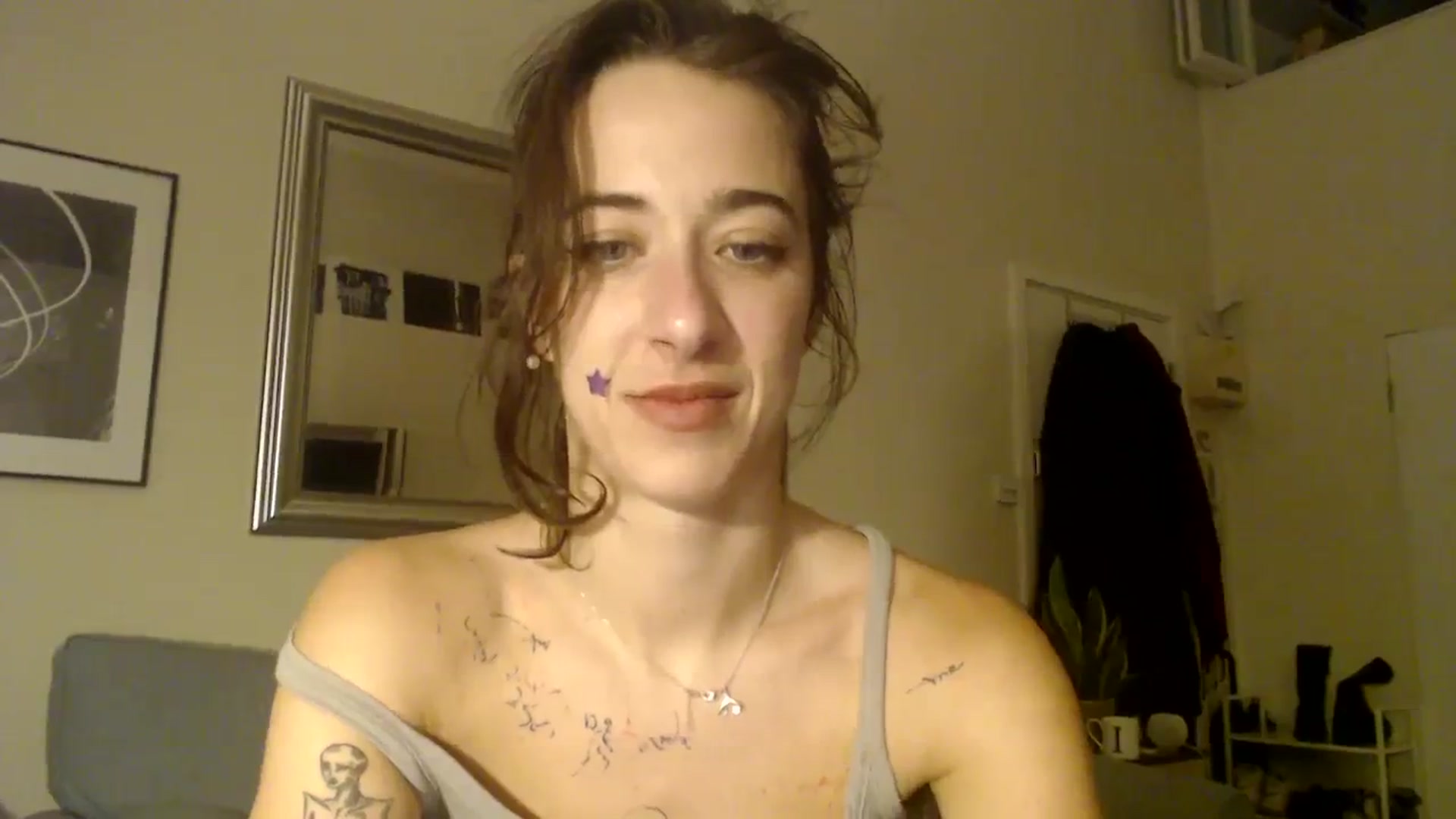 Gallery image thumbnail from KlaraDelgado's myfreecams stream on, 12/25/2023, 17:33 image 17 of 20