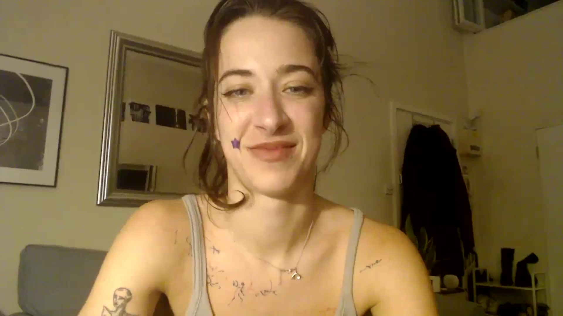 Gallery image thumbnail from KlaraDelgado's myfreecams stream on, 12/25/2023, 17:33 image 3 of 20