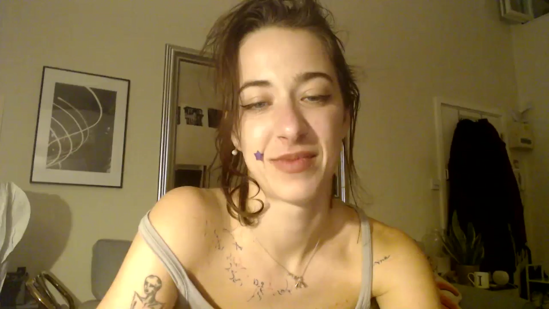 Gallery image thumbnail from KlaraDelgado's myfreecams stream on, 12/25/2023, 17:56 image 15 of 20