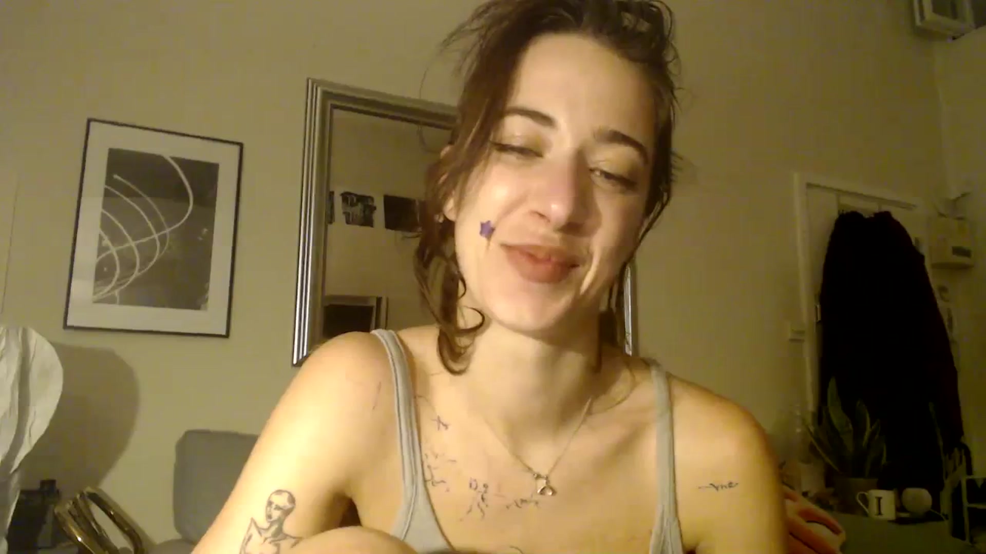 Gallery image thumbnail from KlaraDelgado's myfreecams stream on, 12/25/2023, 17:56 image 10 of 20