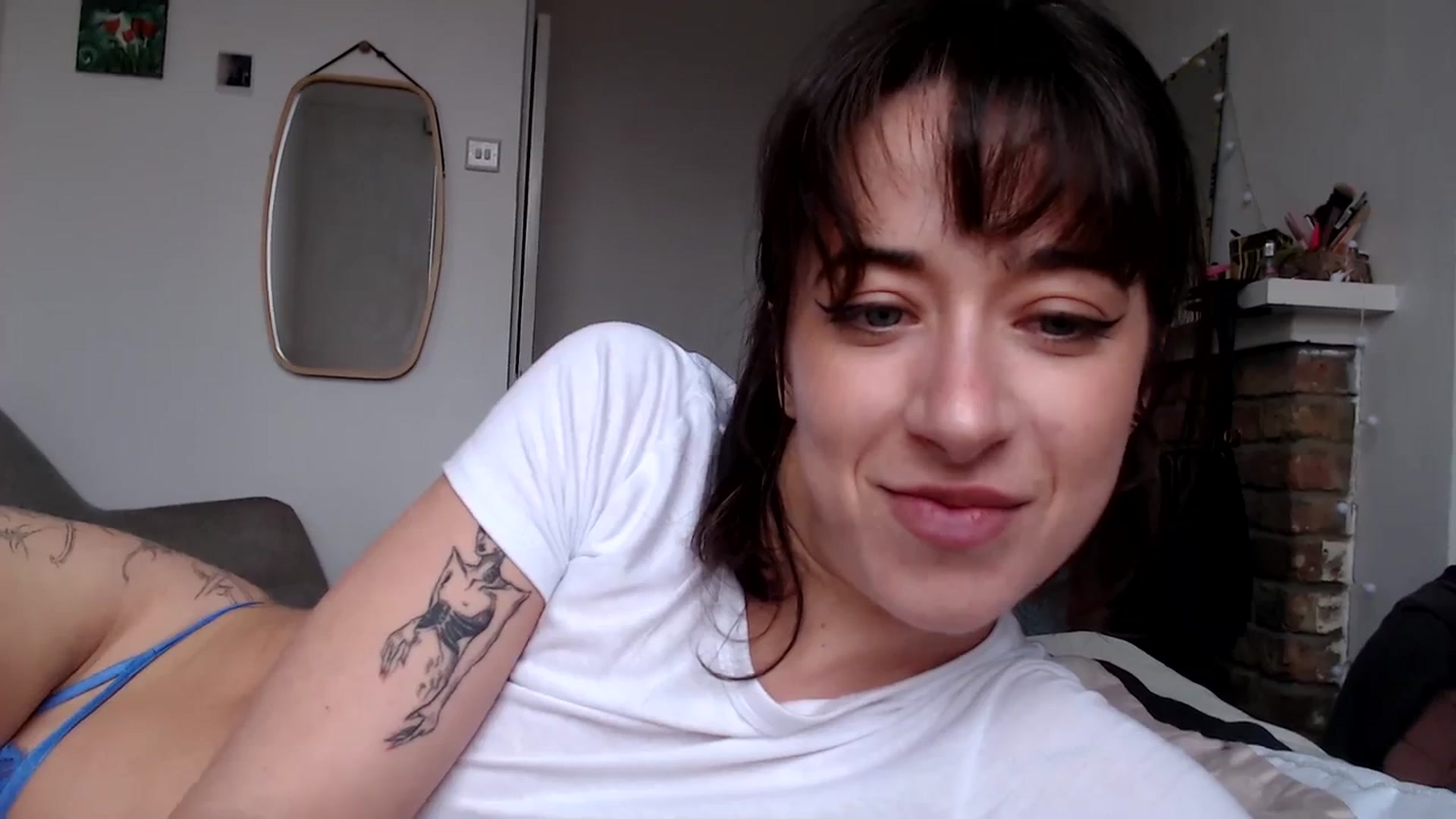 Gallery image thumbnail from KlaraDelgado's myfreecams stream on, 03/11/2024, 13:48 image 4 of 20