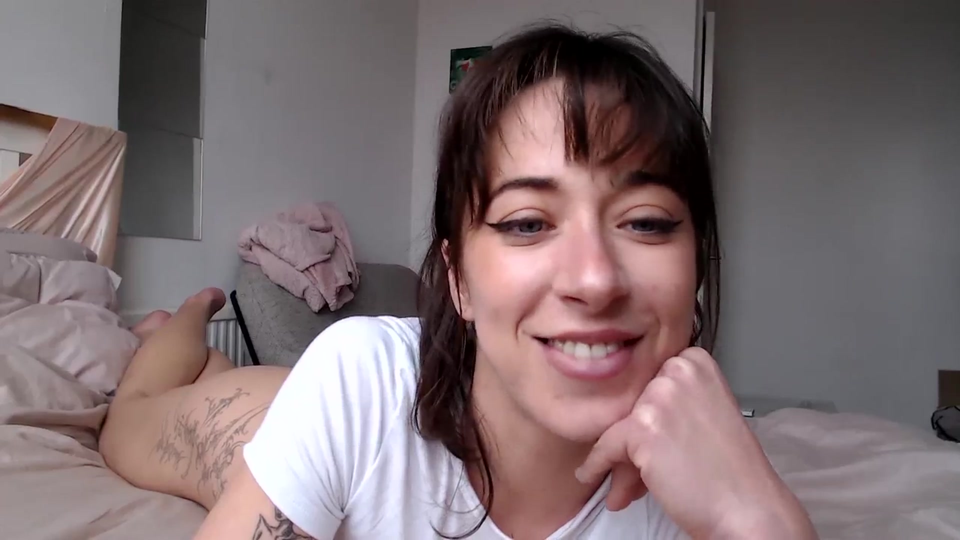 Gallery image thumbnail from KlaraDelgado's myfreecams stream on, 03/11/2024, 13:48 image 5 of 20