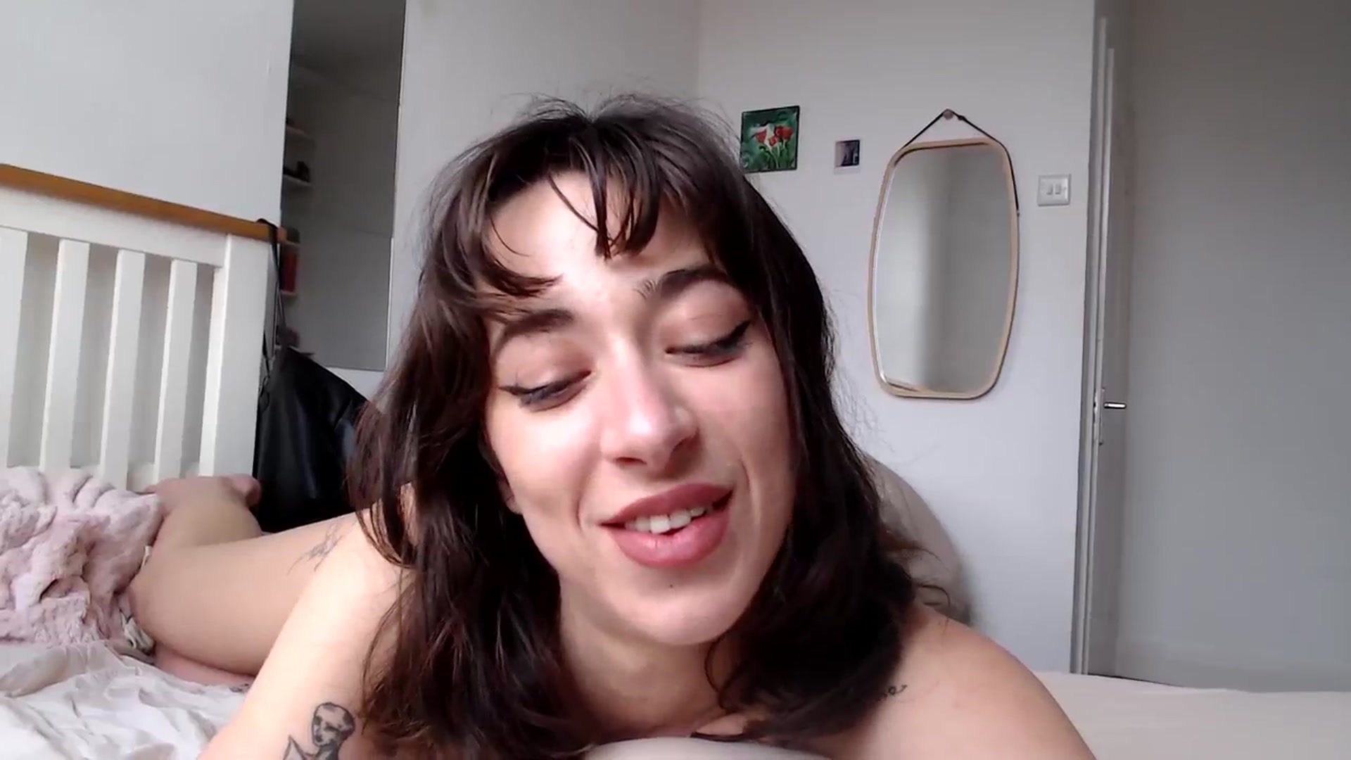 Gallery image thumbnail from KlaraDelgado's myfreecams stream on, 03/27/2024, 11:21 image 12 of 20