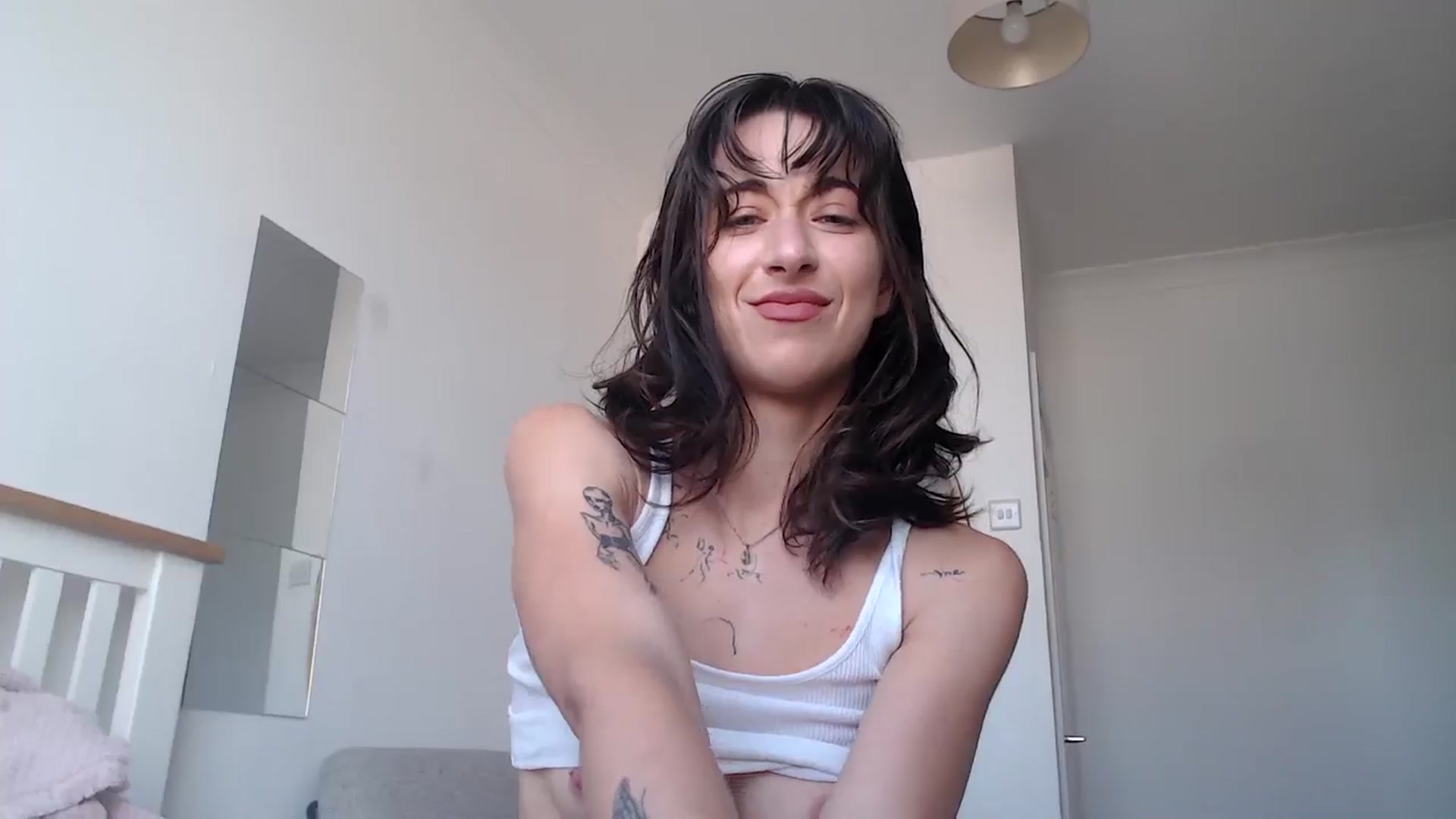 Gallery image thumbnail from KlaraDelgado's myfreecams stream on, 05/19/2024, 09:23 image 6 of 20