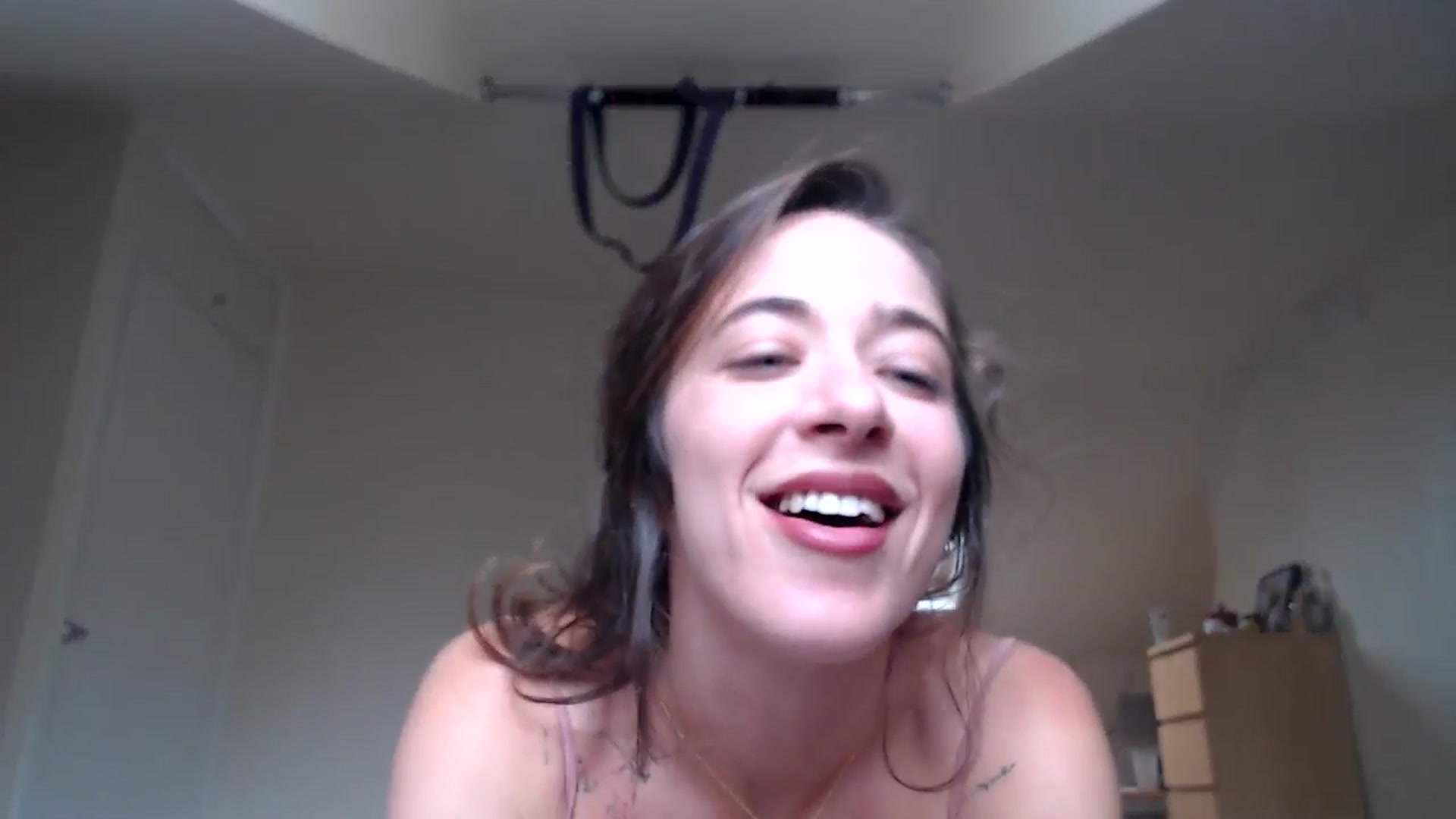 Gallery image thumbnail from KlaraDelgado's myfreecams stream on, 10/15/2025, 12:19 image 8 of 20