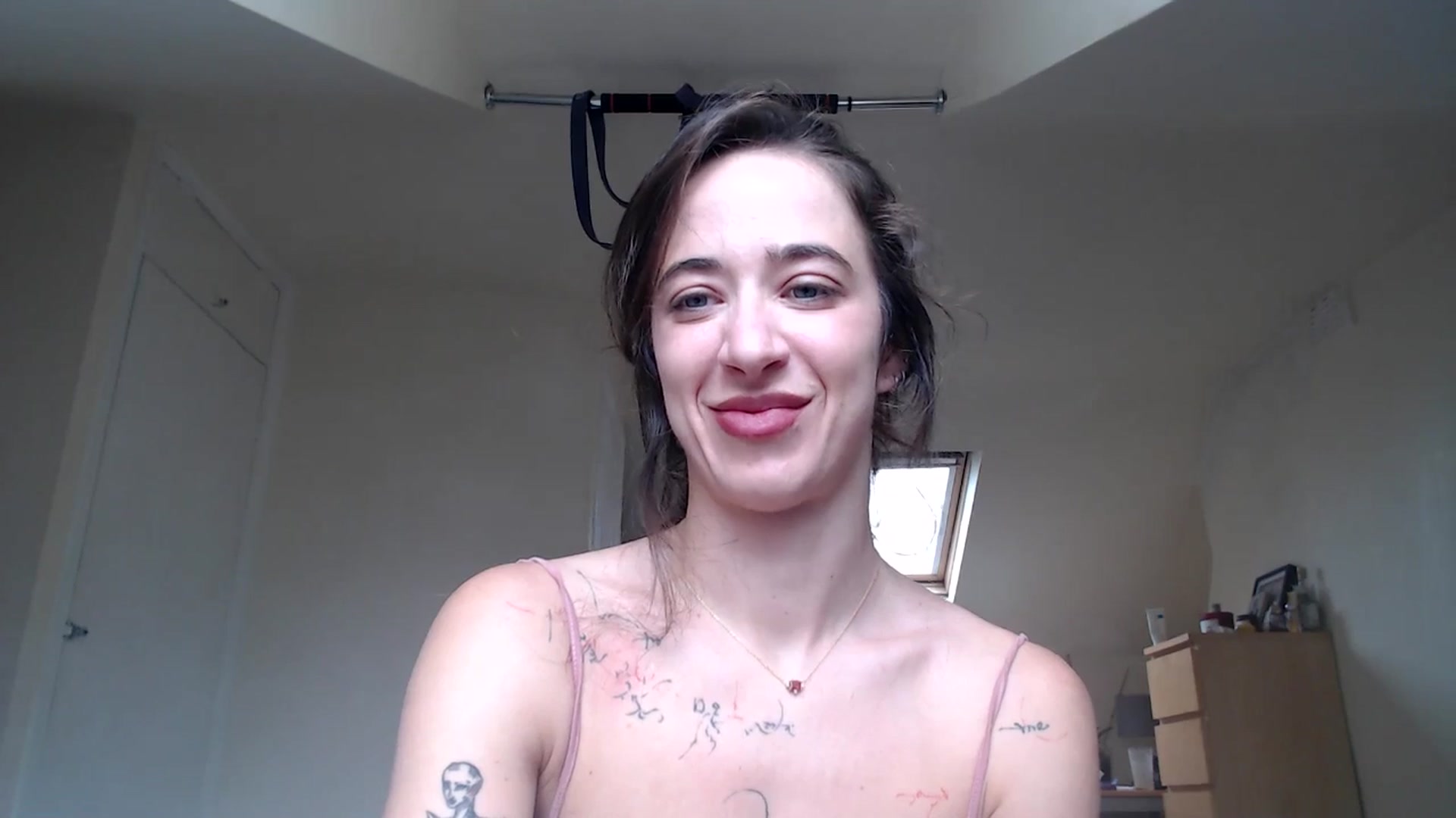 Gallery image thumbnail from KlaraDelgado's myfreecams stream on, 10/15/2025, 12:19 image 3 of 20