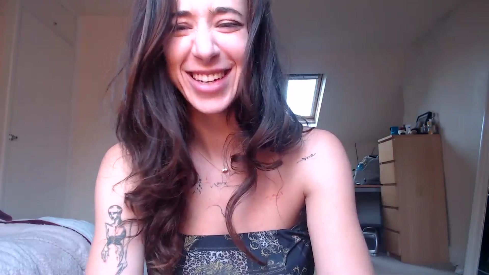 Gallery image thumbnail from KlaraDelgado's myfreecams stream on, 10/18/2025, 11:18 image 4 of 20