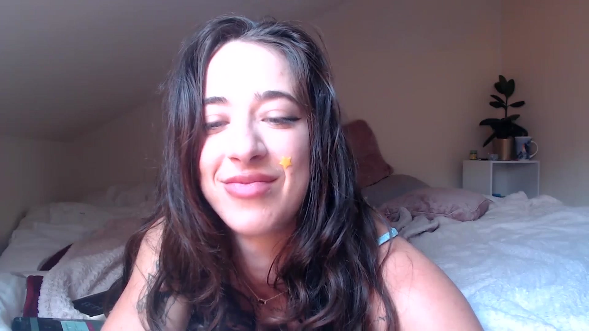 Gallery image thumbnail from KlaraDelgado's myfreecams stream on, 10/27/2025, 14:41 image 14 of 20