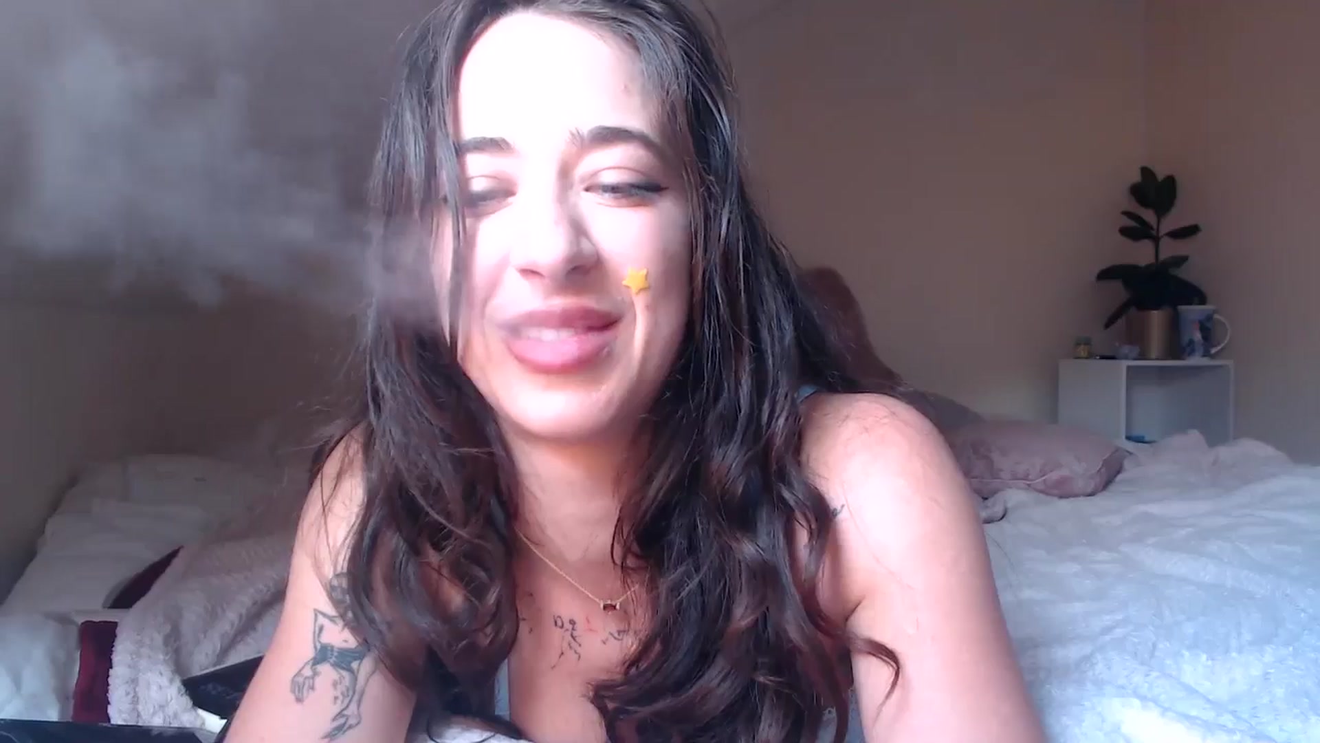 Gallery image thumbnail from KlaraDelgado's myfreecams stream on, 10/27/2025, 14:41 image 20 of 20