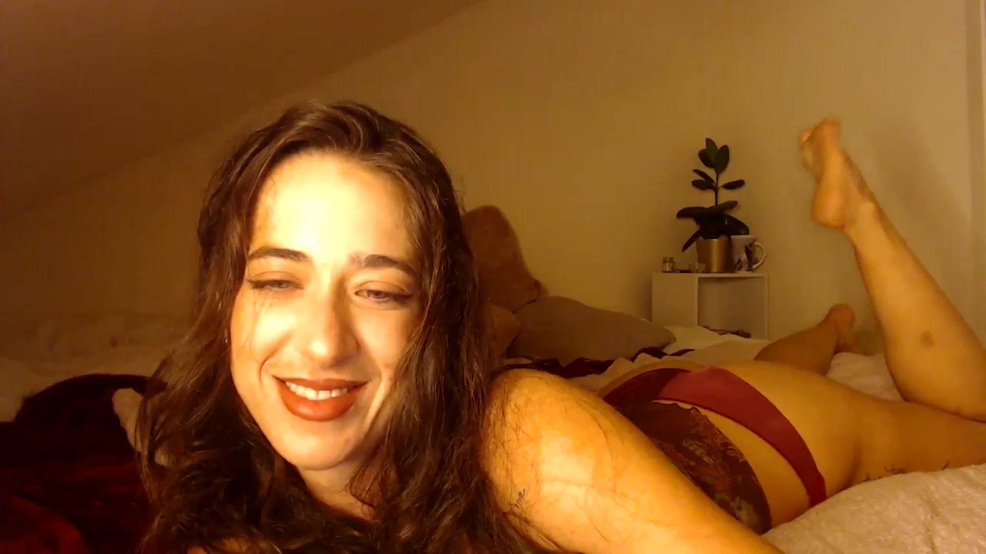 Gallery image thumbnail from KlaraDelgado's myfreecams stream on, 10/27/2025, 18:49 image 6 of 20