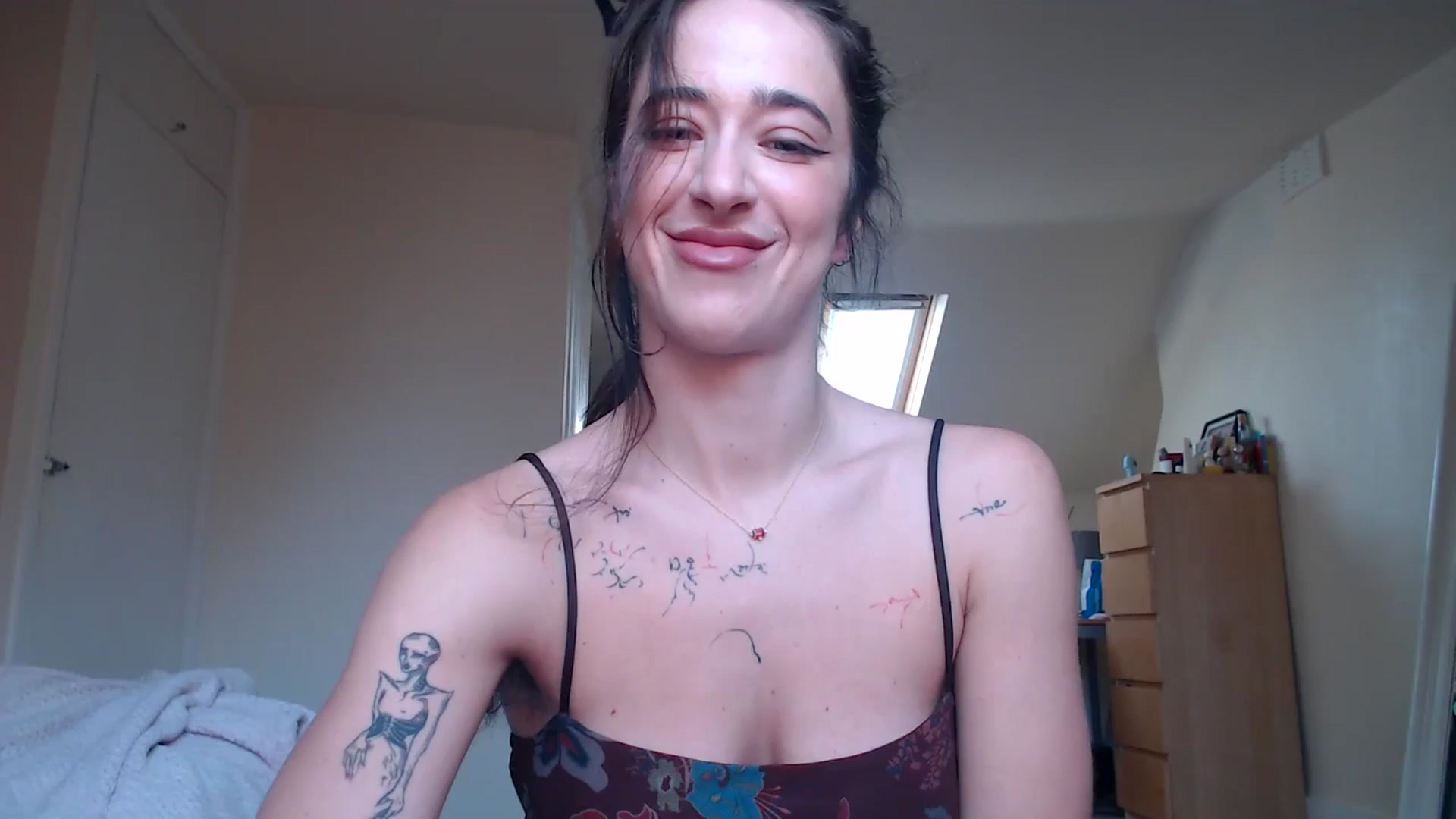 Gallery image thumbnail from KlaraDelgado's myfreecams stream on, 10/30/2025, 11:55 image 11 of 20