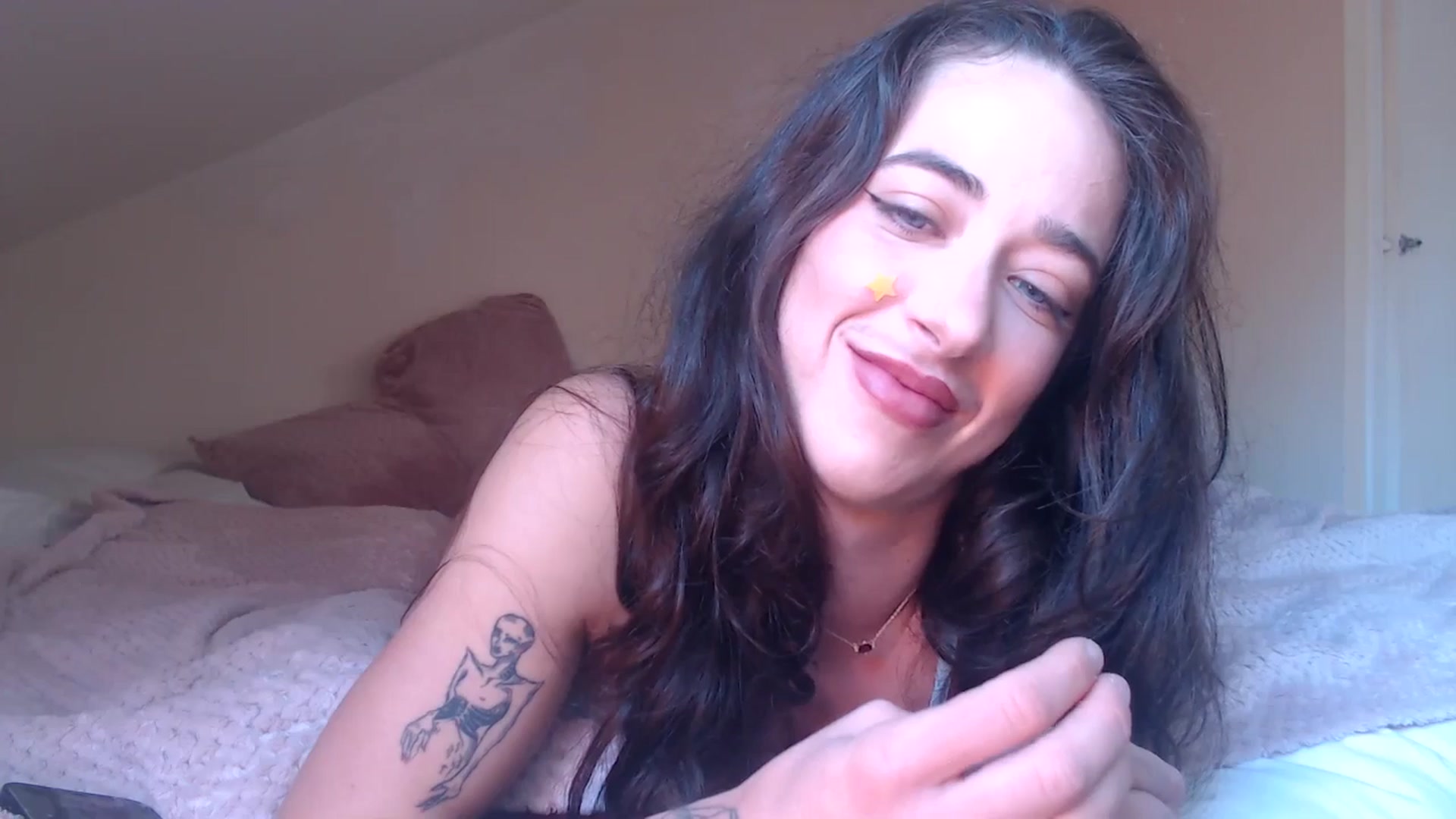 Gallery image thumbnail from KlaraDelgado's myfreecams stream on, 11/01/2025, 12:53 image 14 of 20