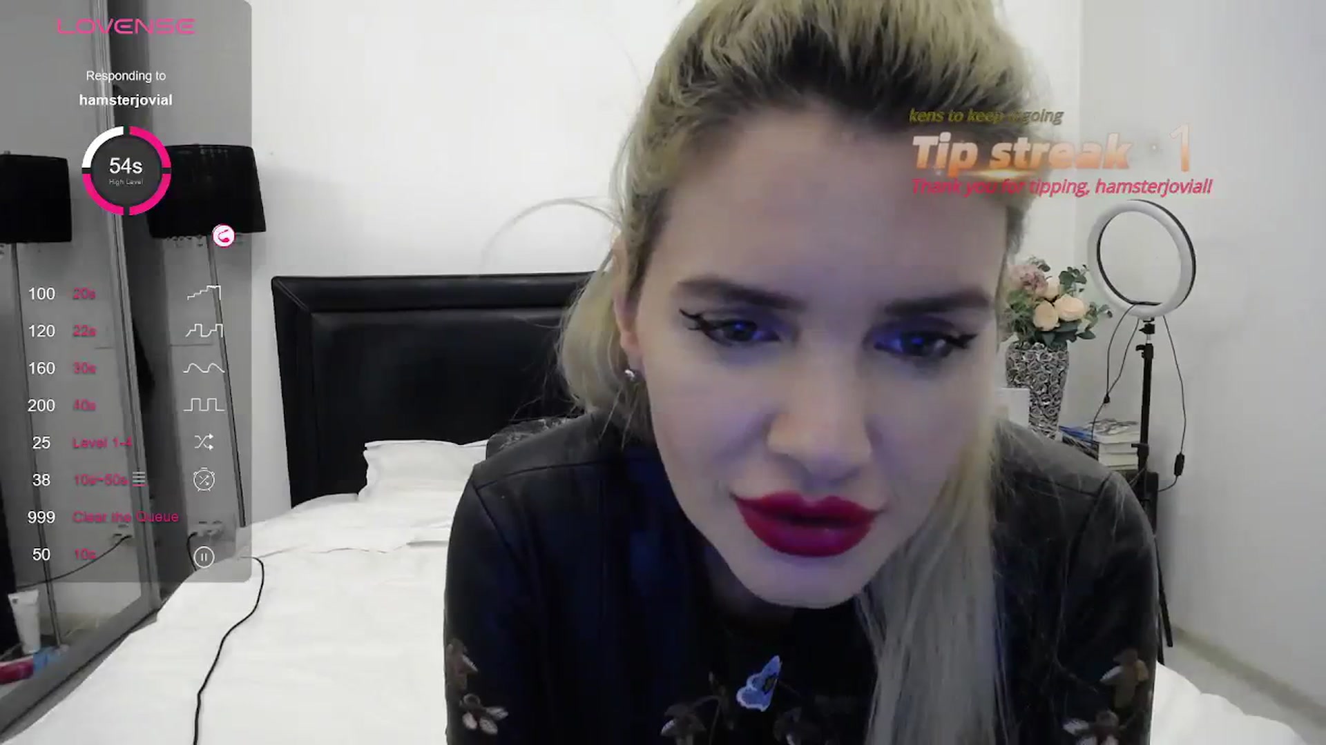 Gallery image thumbnail from Klara_Team's myfreecams stream on, 11/03/2023, 15:04 image 12 of 20
